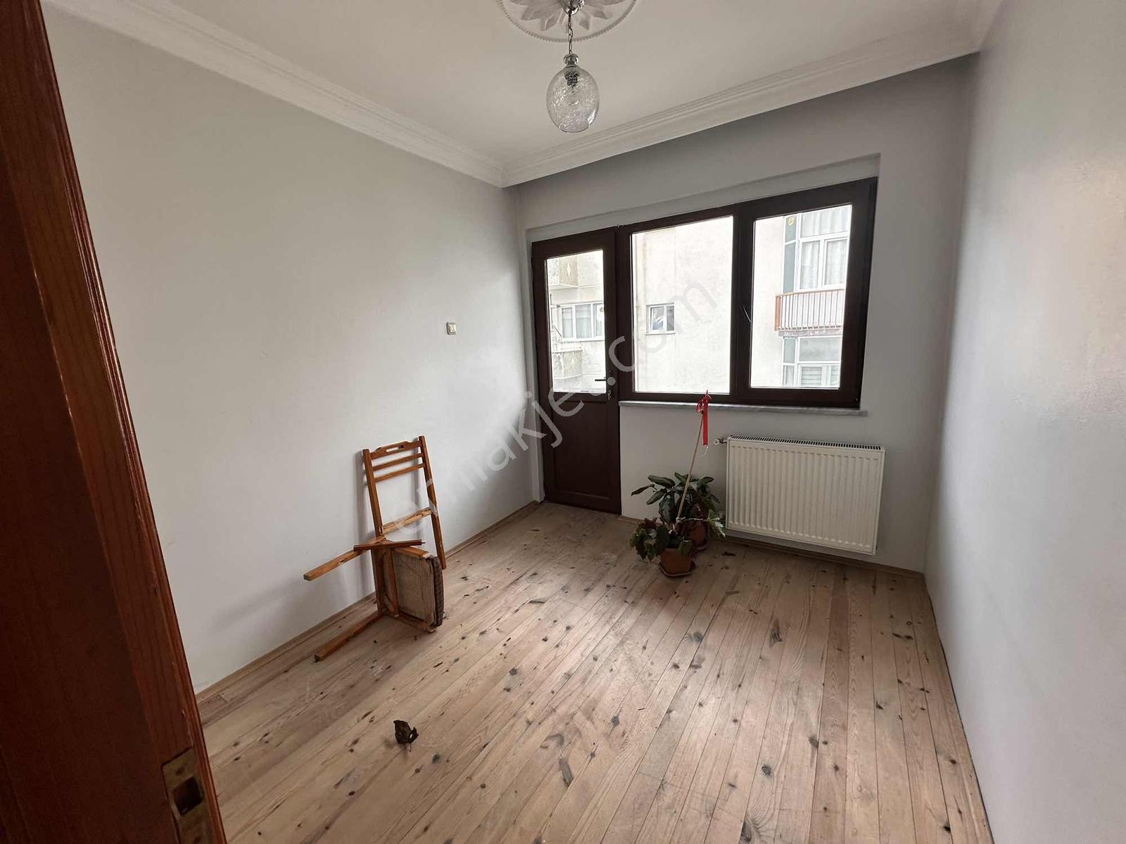 Vip Real Estate Den Aydınlıkevler Mah 3+1 4. Kat Daire - Görsel 26