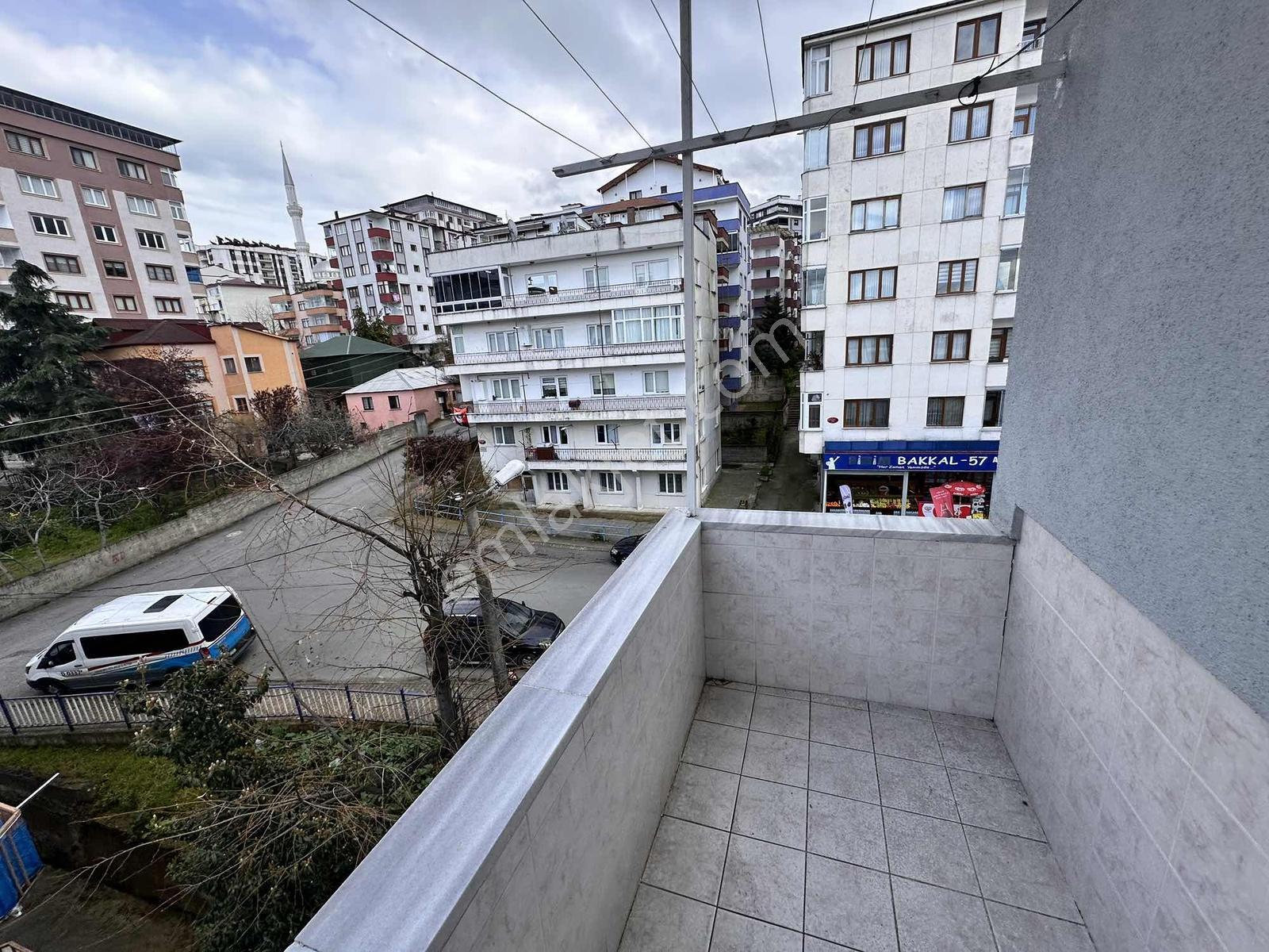 Vip Real Estate Den Aydınlıkevler Mah 3+1 4. Kat Daire - Görsel 12