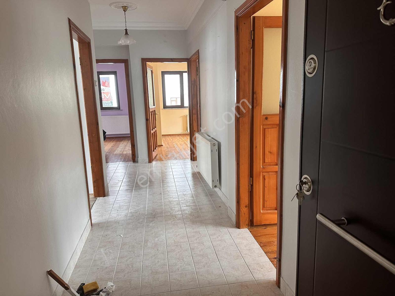 Vip Real Estate Den Aydınlıkevler Mah 3+1 4. Kat Daire - Görsel 13