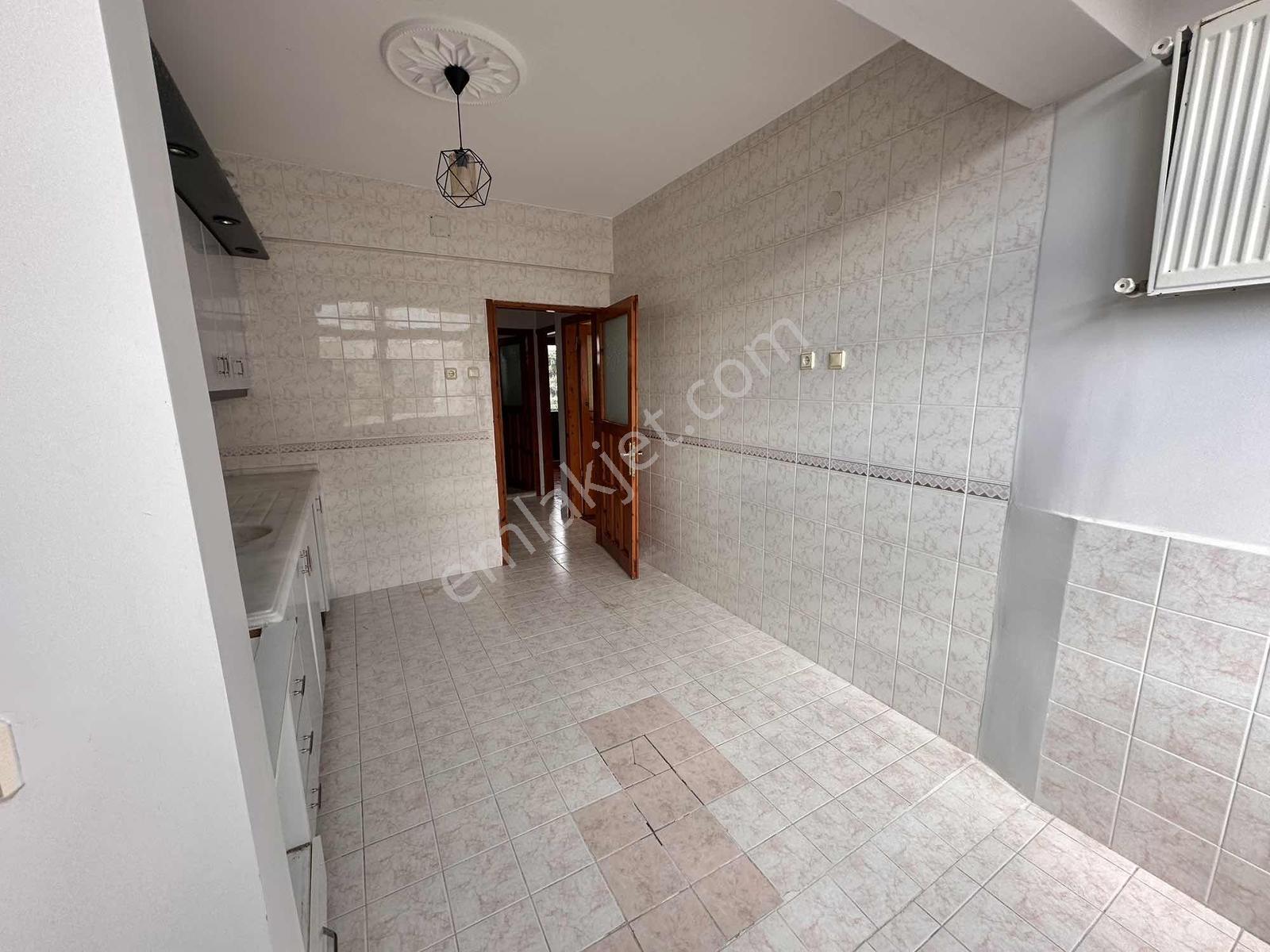 Vip Real Estate Den Aydınlıkevler Mah 3+1 4. Kat Daire - Görsel 10
