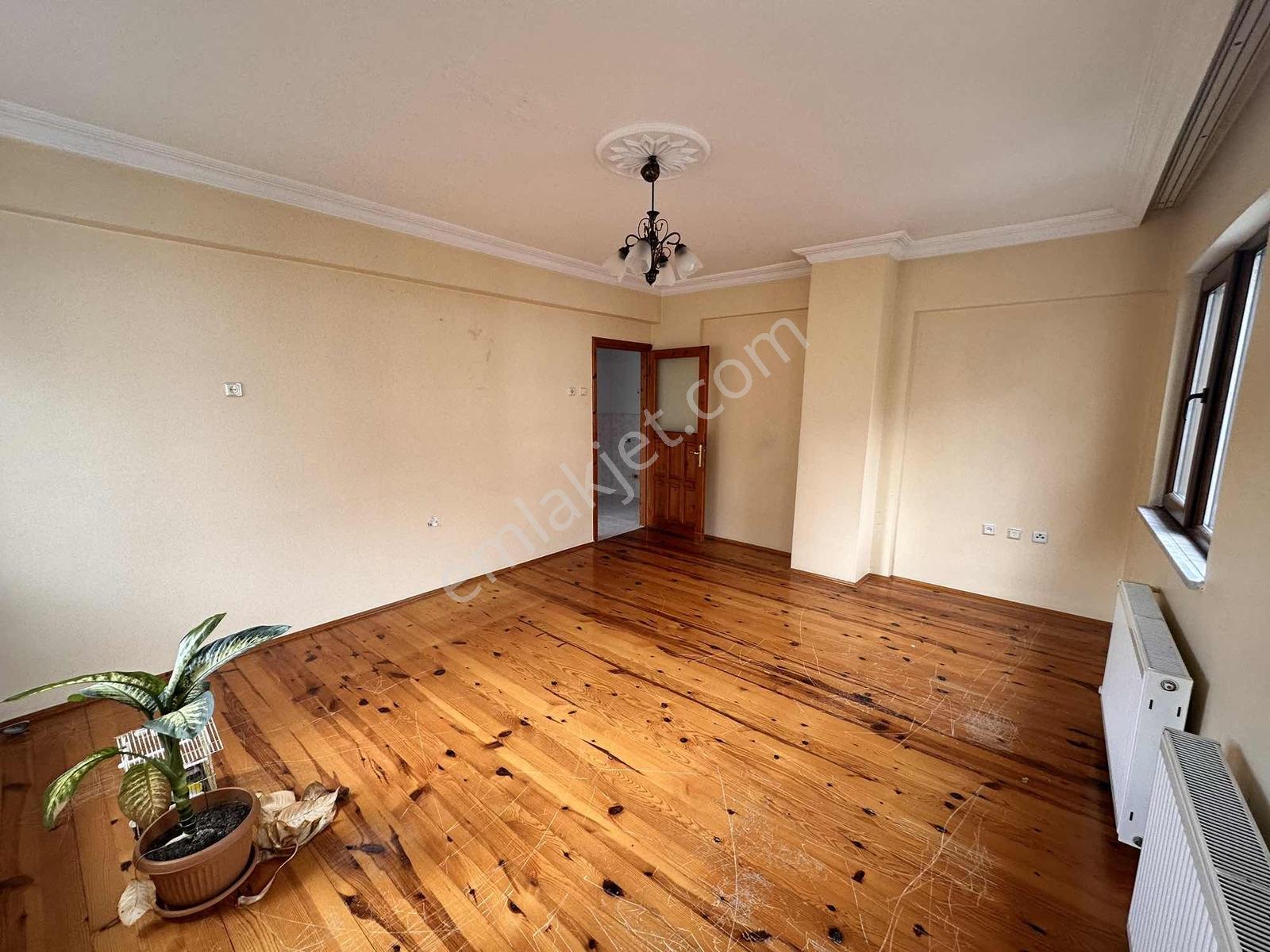 Vip Real Estate Den Aydınlıkevler Mah 3+1 4. Kat Daire - Görsel 19