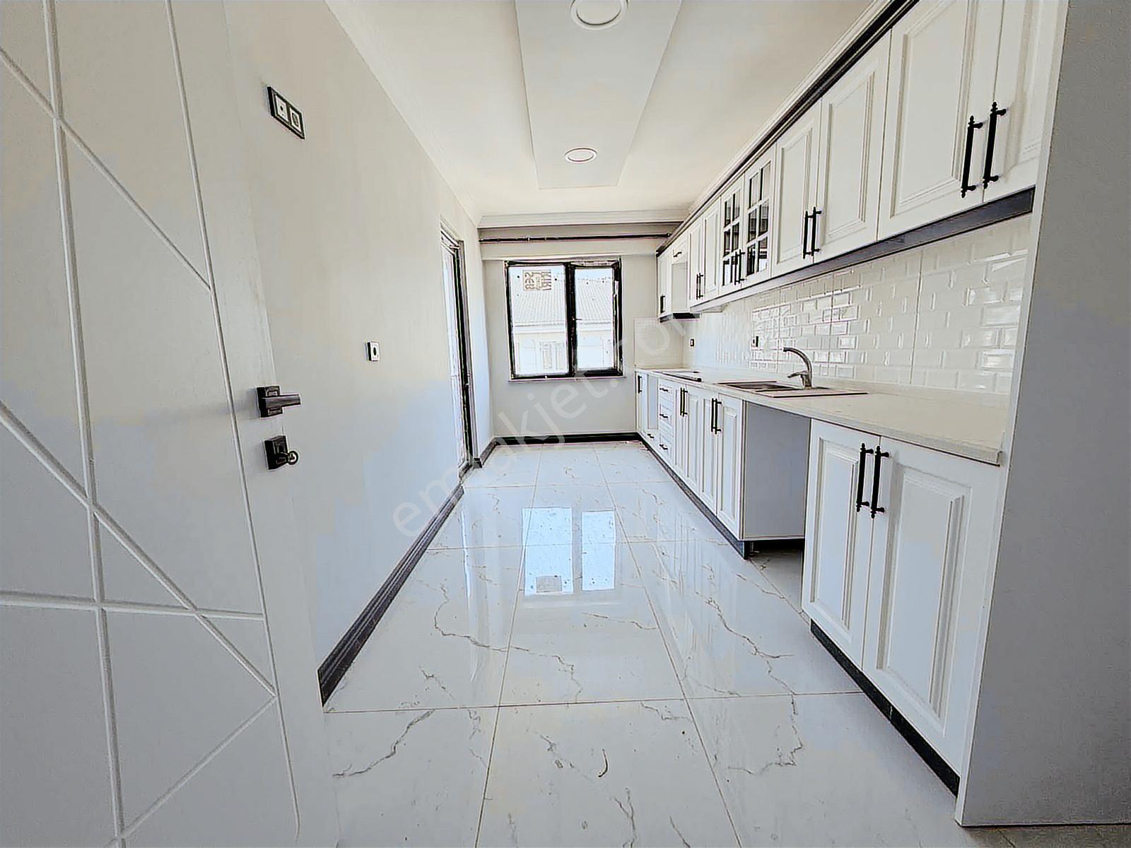 Muhittin Mah Site İçi Sıfır İskanlı Arakat K.otopark 2+1 110m2 - Görsel 25