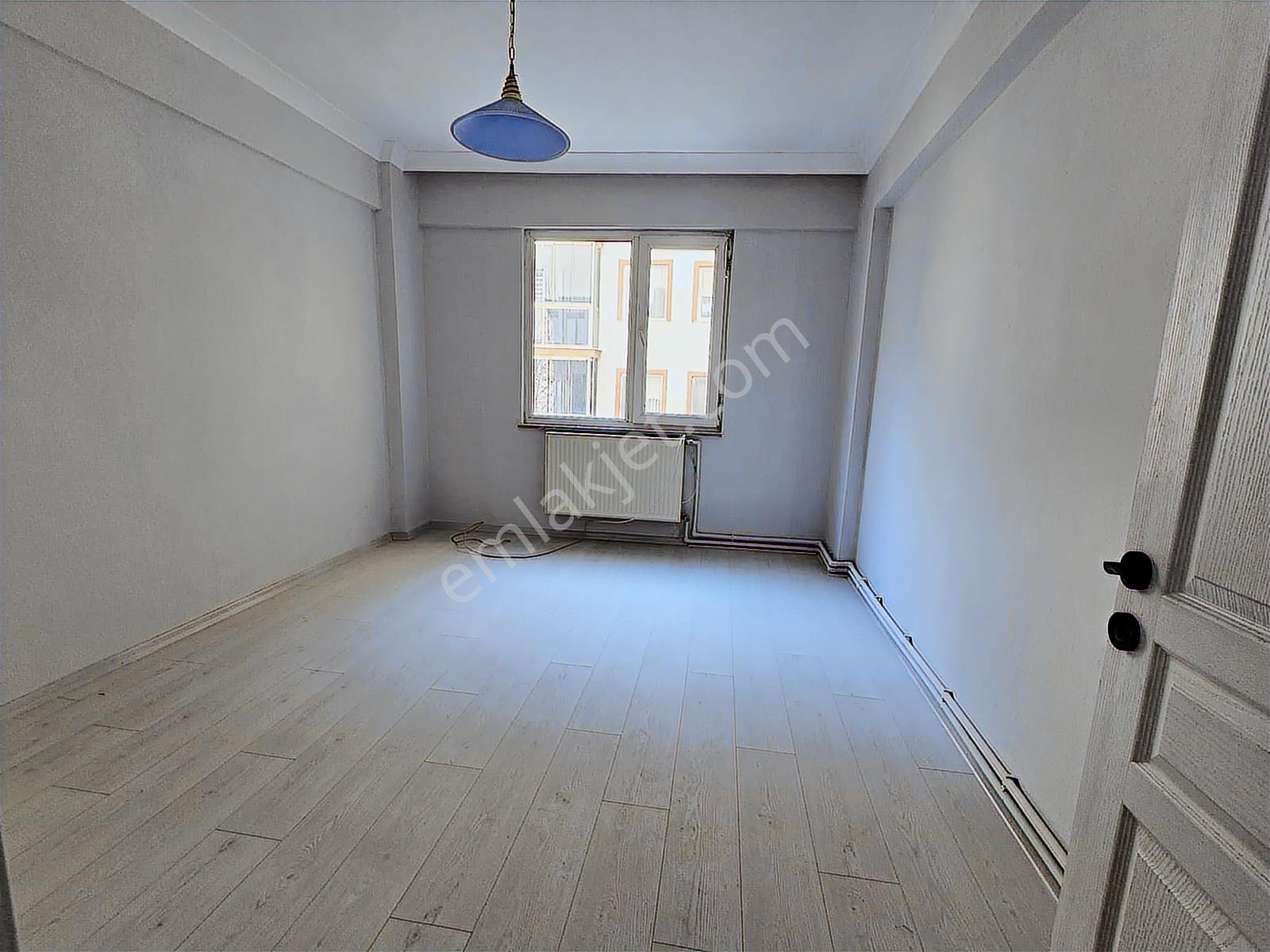Reşadiye Mah 2+1 Ara Kat Masrafsız Satılık Daire - Görsel 12