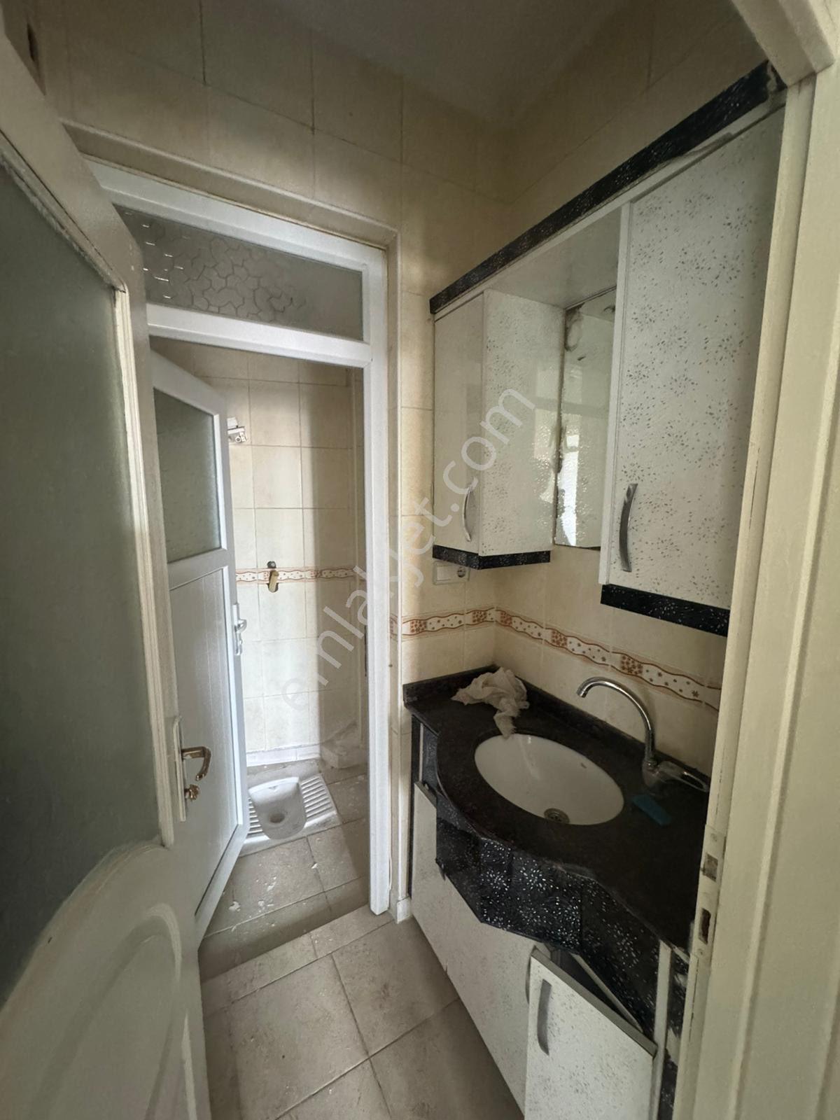 Gümüştekin Mahallesi 3 Katlı Müstakil Ev - Görsel 14