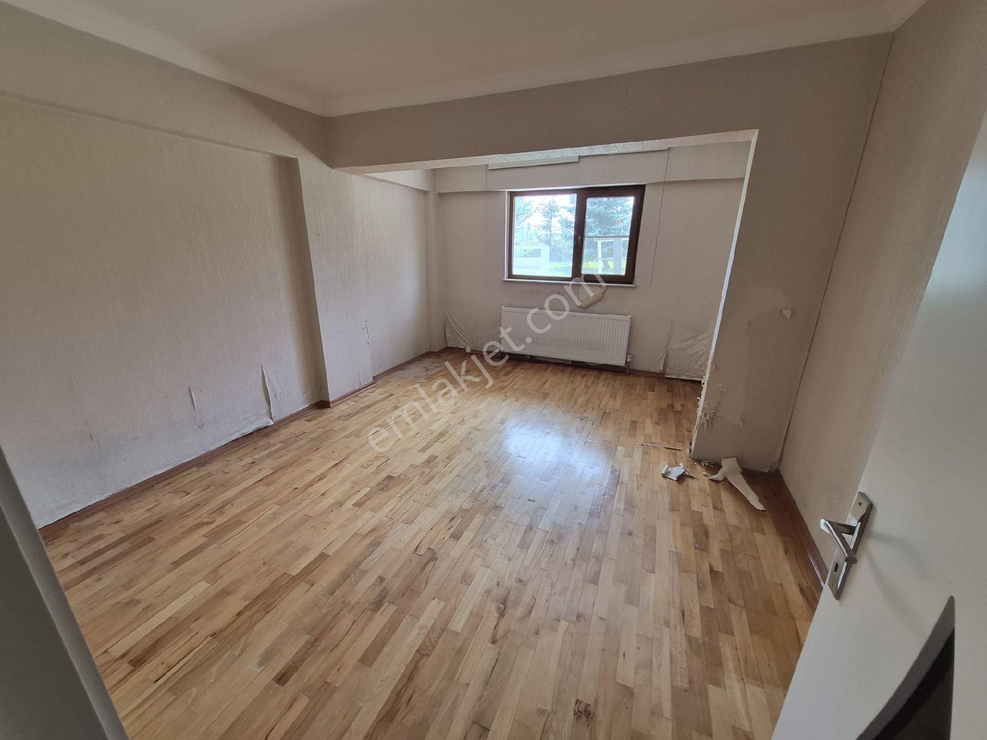 İlyap'tan Alaçatlıda Kiralık 4 Katlı Müstakil Köşe Villa - Görsel 29