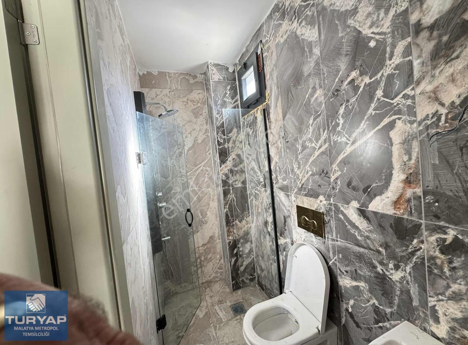 Turyap Metropol'den Ortadoğu Villa Sitesinde 4+1 Satılık Villa - Görsel 15