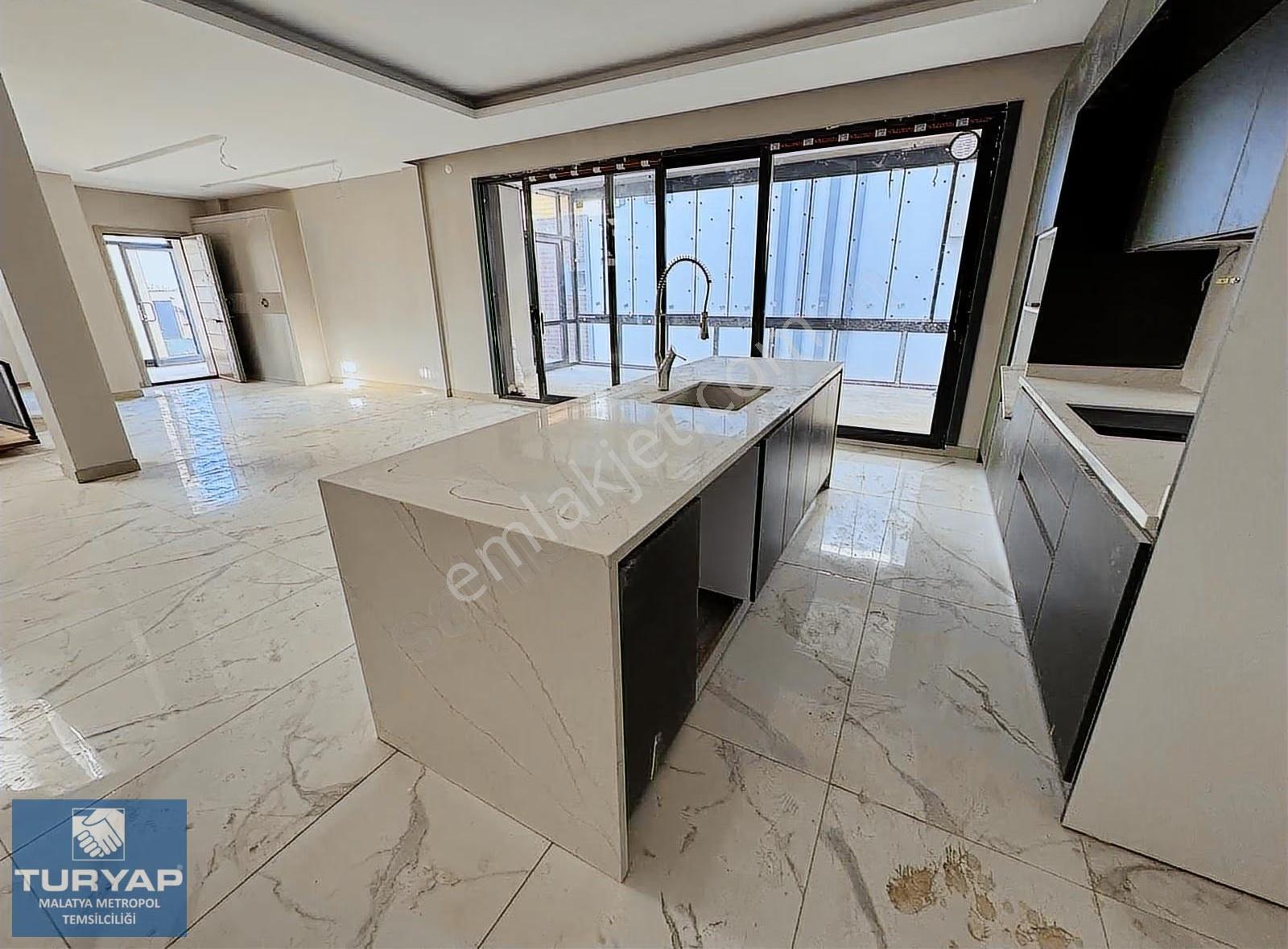 Turyap Metropol'den Ortadoğu Villa Sitesinde 4+1 Satılık Villa - Görsel 6