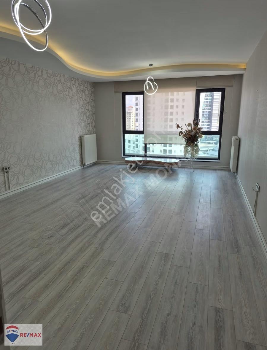 Bağlıca Satılık 4.5+1 Ultra Lüx Rezidans Daire - Görsel 18