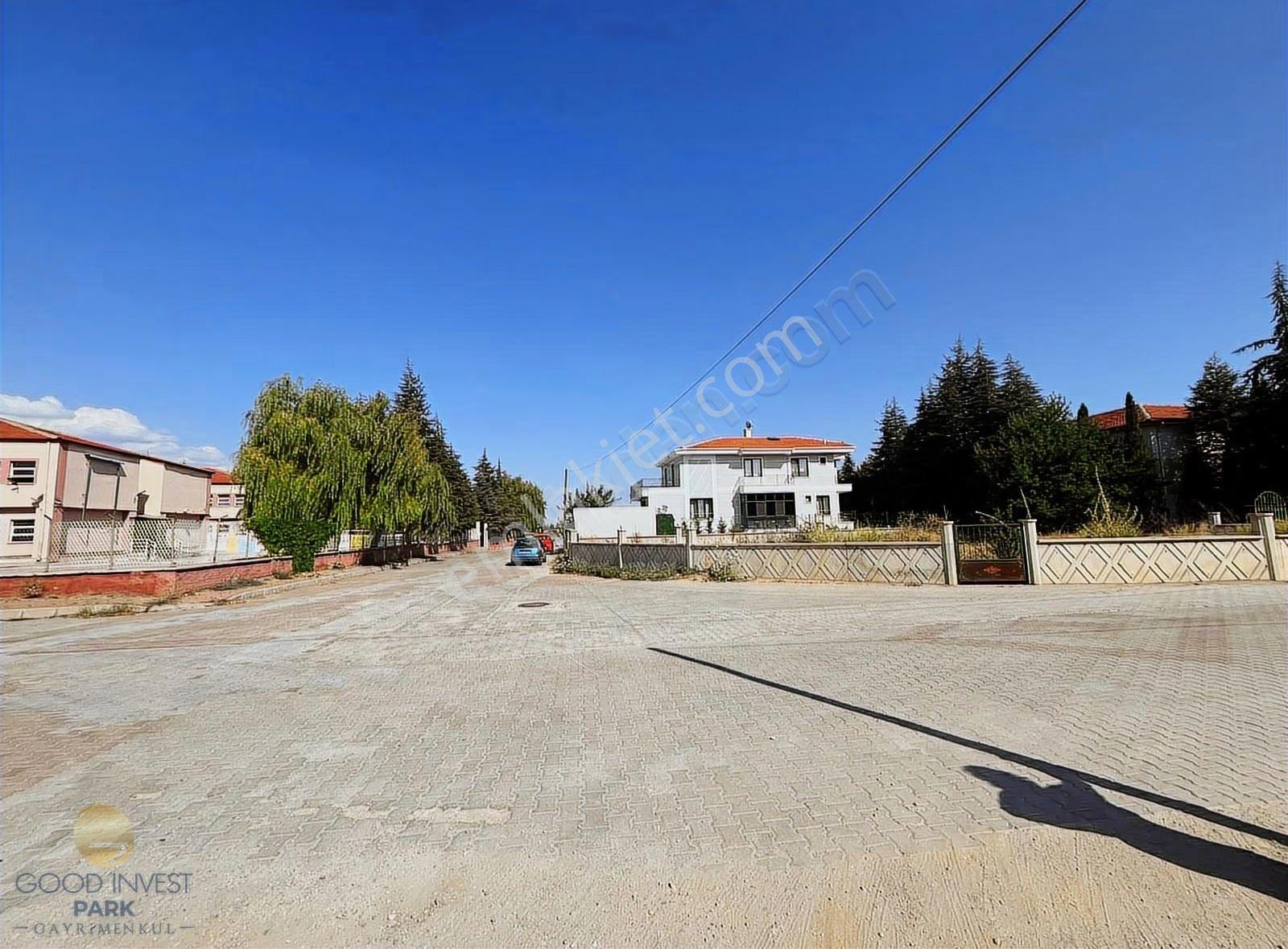 Gelişen Bölgede Sağır Ve Dilsizler Okulu Yanı 650m² Köşe Parsel - Görsel 17