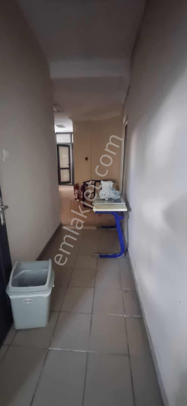 Tuğtaş Plazada Kiralık Ofisler - Görsel 15