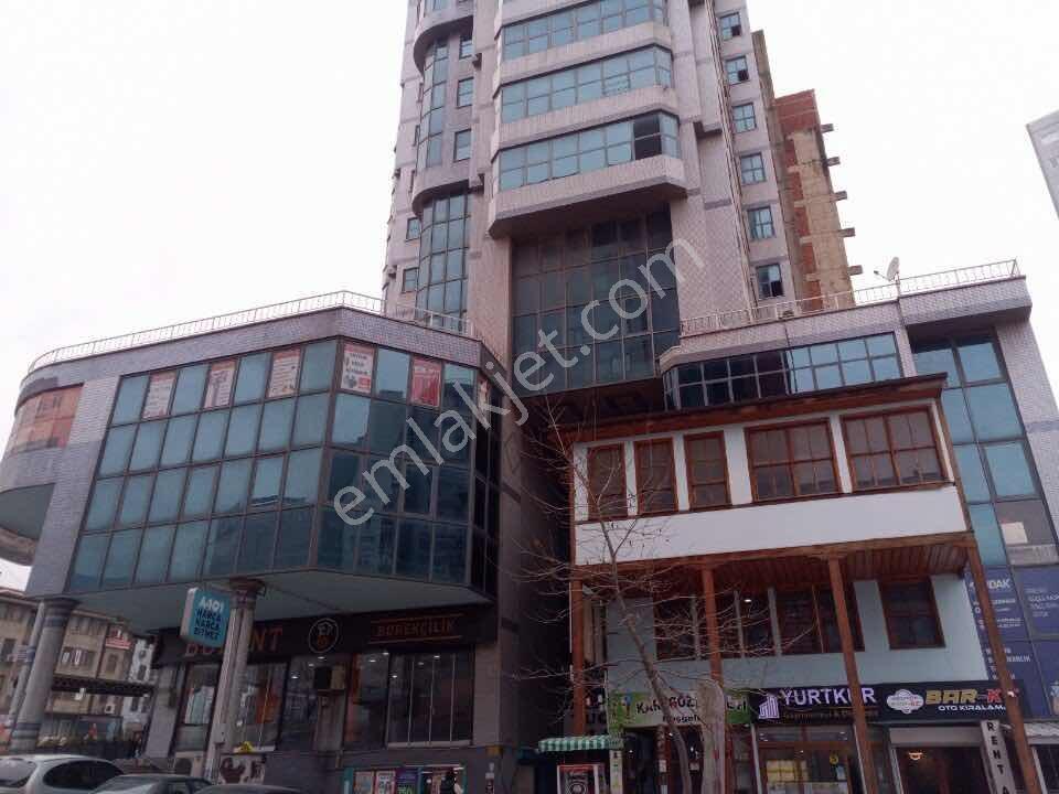 Tuğtaş Plazada Kiralık Ofisler - Görsel 6