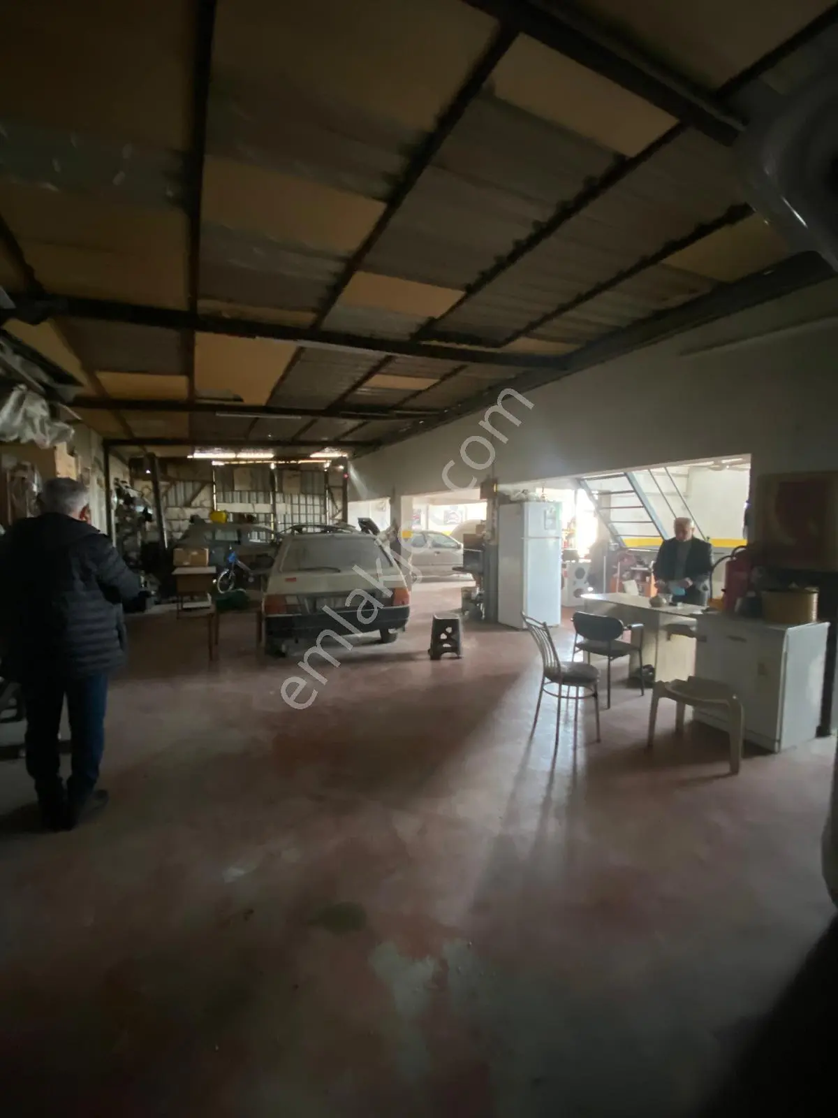 Oto Tamirhanesi Olarak İşlem Gören Dükkan - Görsel 3