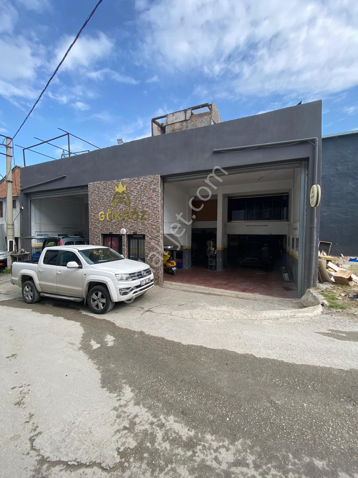 Oto Tamirhanesi Olarak İşlem Gören Dükkan - Görsel 9
