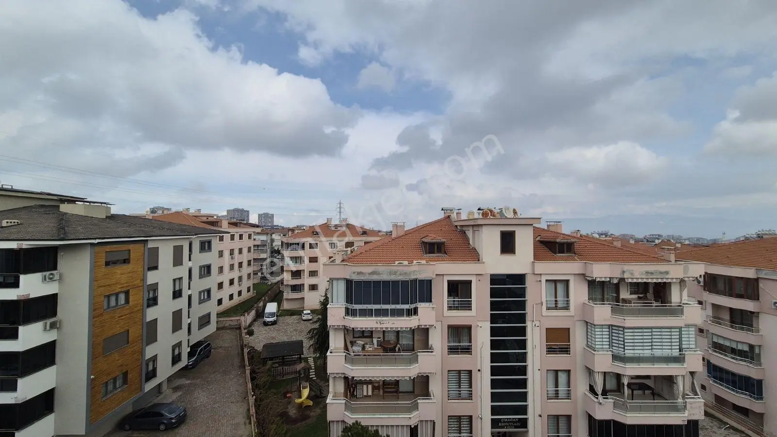 Aybars'tan Selçuk Bey'de Kiralık 2+1 Çatı Kat Daire - Görsel 5