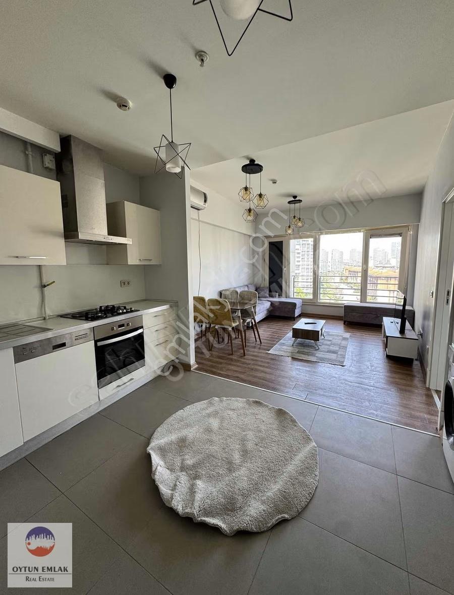 Bosphorus Cıty Göl Kule'de Eşyalı Kiralık 1+1 Daire 81 M² - Görsel 12