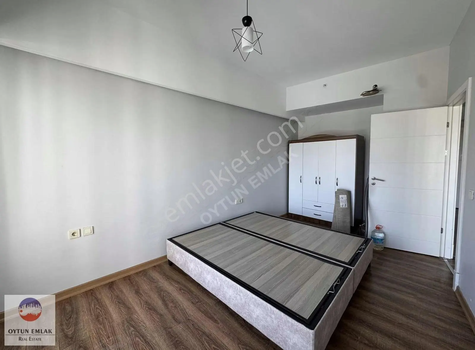 Bosphorus Cıty Göl Kule'de Eşyalı Kiralık 1+1 Daire 81 M² - Görsel 2
