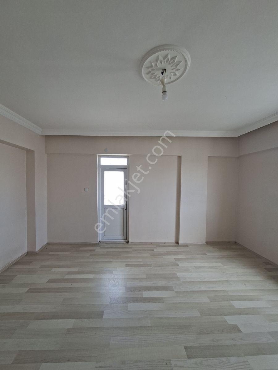 Turkuaz'dan Kılavuzda Güney Cephe Yapılı Masrasız 3+1 Daire - Görsel 12