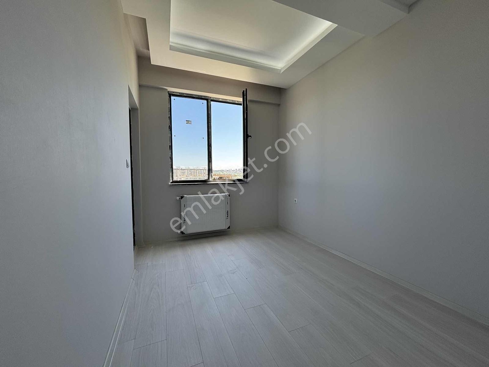 Gökdelenlr Böl Sıfır Cam Balkon Ara Kat Mutfak Ayrı 2+1 - Görsel 11