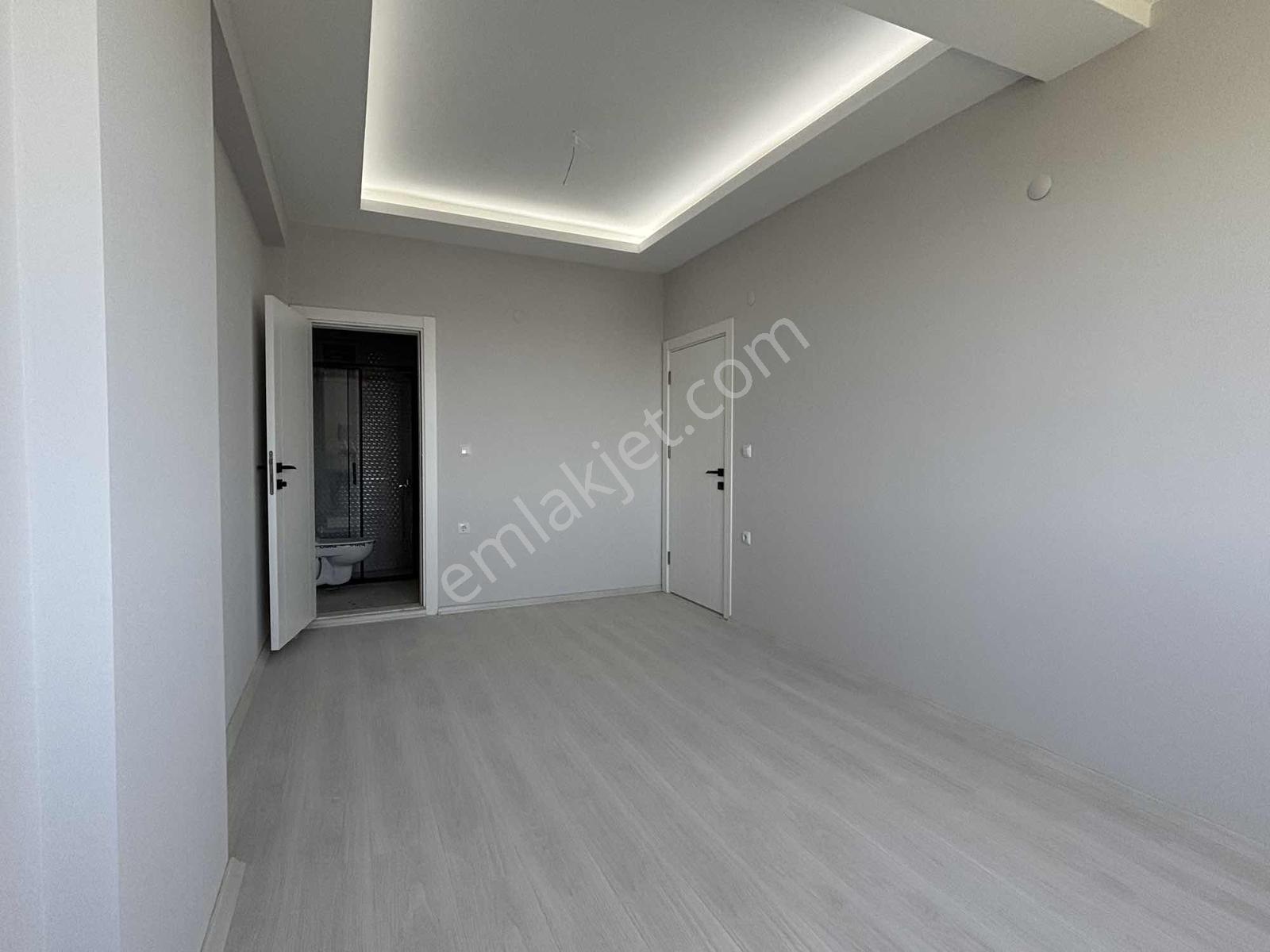 Gökdelenlr Böl Sıfır Cam Balkon Ara Kat Mutfak Ayrı 2+1 - Görsel 21