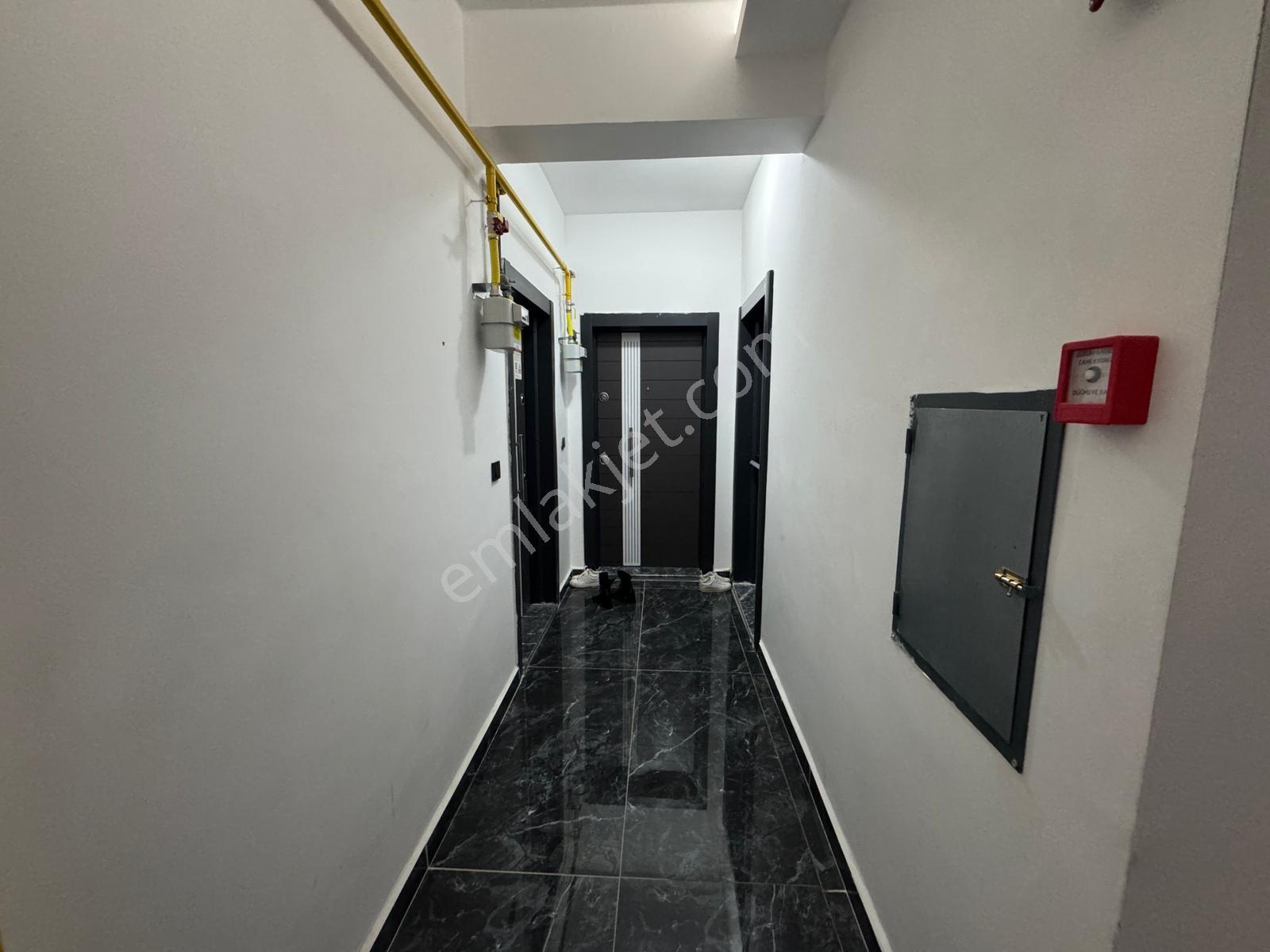 Şehir Hastanesi Altında Oturuma Hazır Eşyalı 1+1 Kiralık Daire - Görsel 3