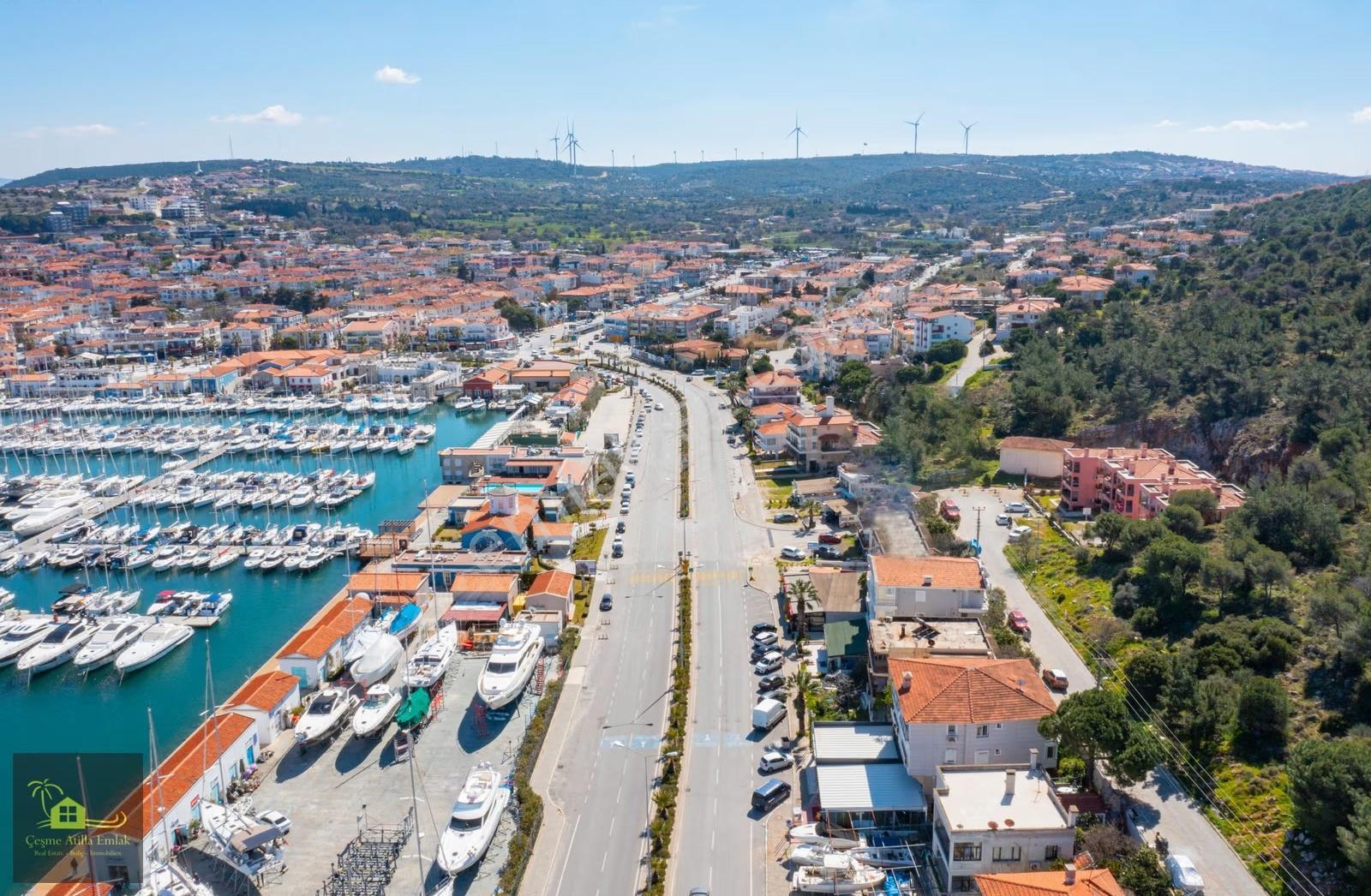 Çeşme Limanın'da Satılık 3 Katlı Komple Bina Ve Arsası - Görsel 7