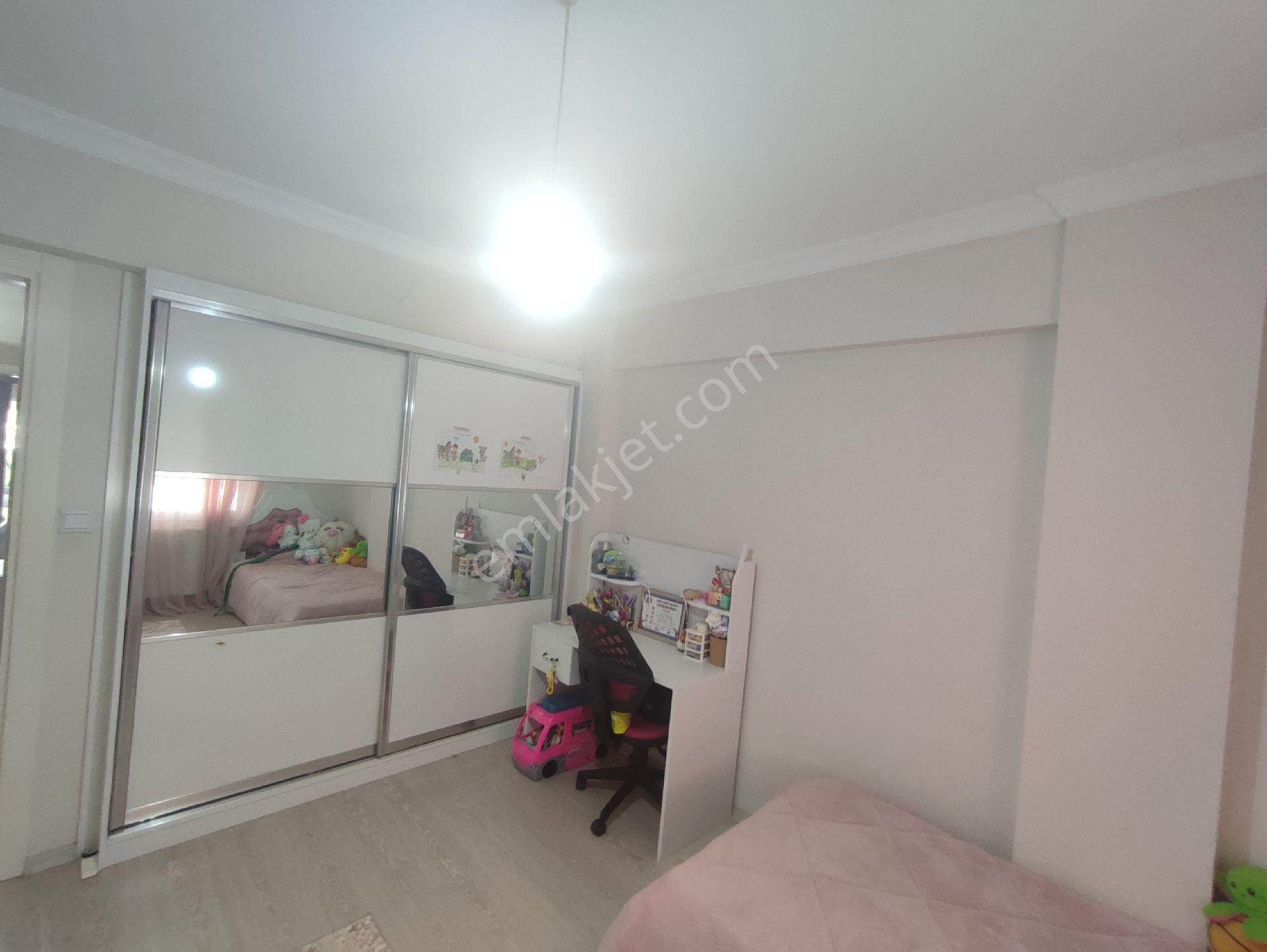 İzmir Hatay Renkli İnönü Caddesine Yakın Kiracılı Satılık Daire - Görsel 15