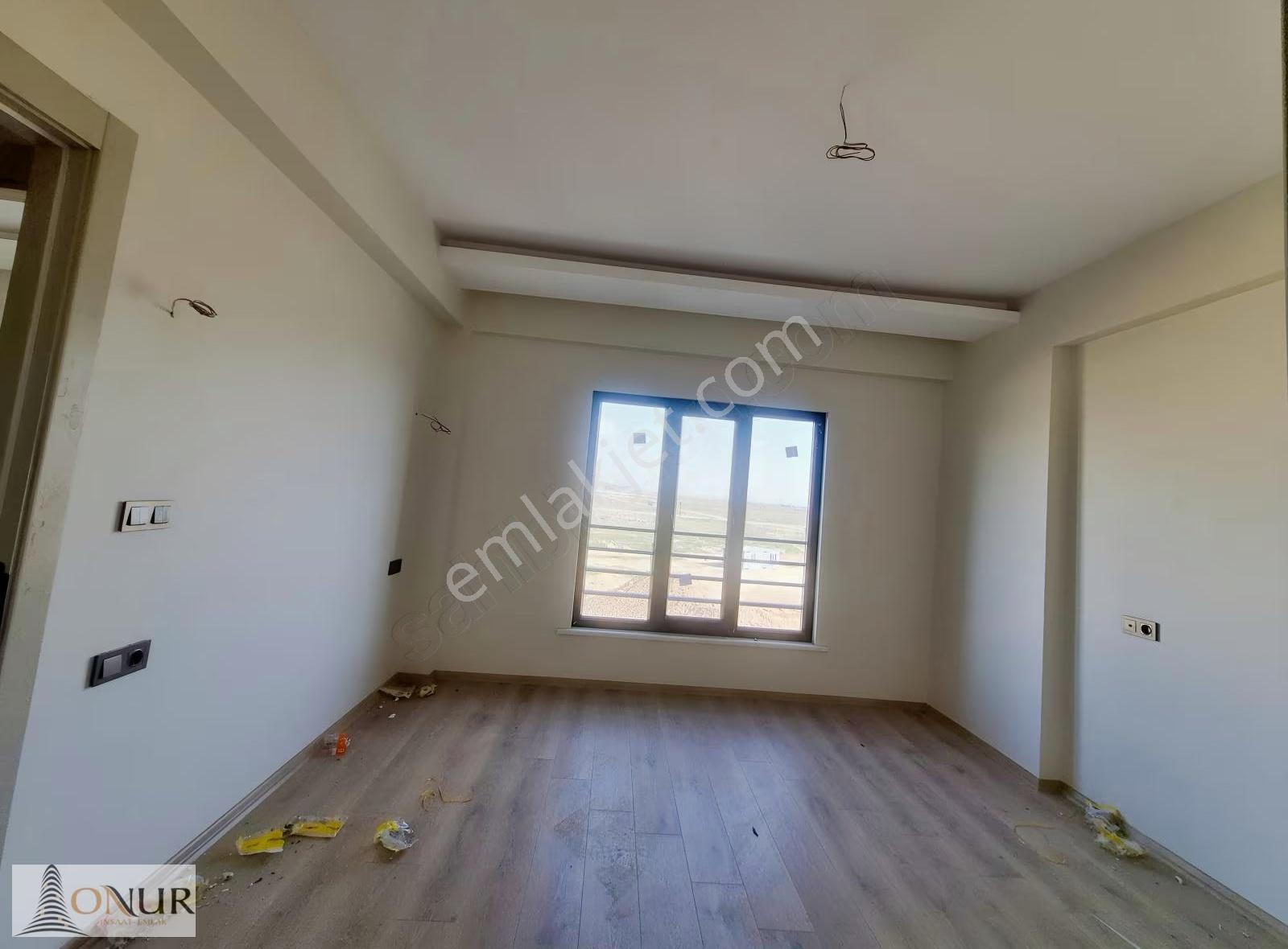 Onur Emlak Yeni Taramvay Hattına Cephe 2+1 Ara Kat K.otoparklı - Görsel 24