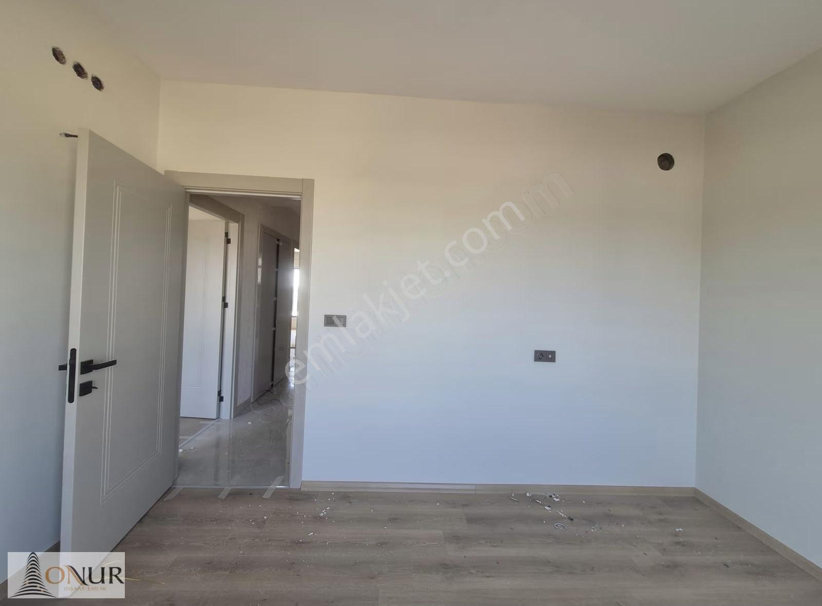 Onur Emlak Yeni Taramvay Hattına Cephe 2+1 Ara Kat K.otoparklı - Görsel 15