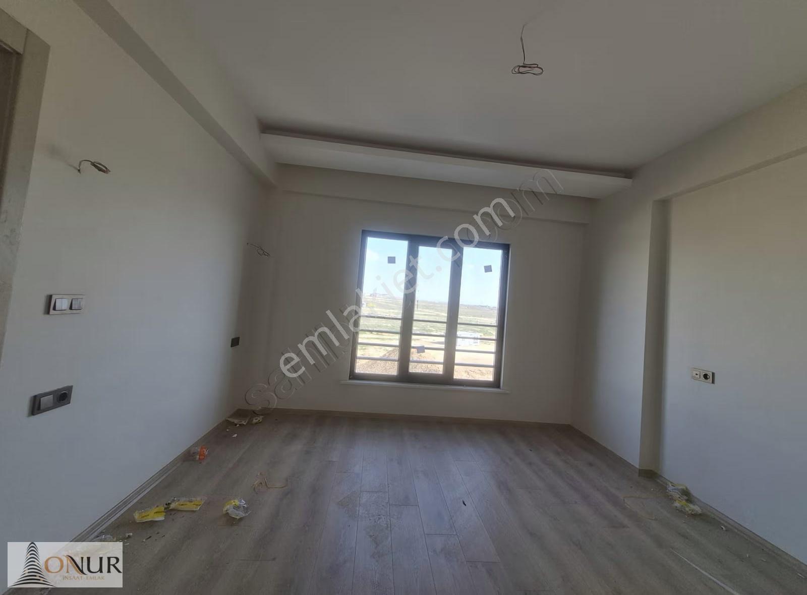 Onur Emlak Yeni Taramvay Hattına Cephe 2+1 Ara Kat K.otoparklı - Görsel 18