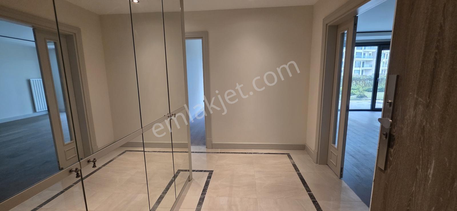 Beylikdüzü Deniz İstanbul Marina Evleri 2,5+1 Bahçe Kullanımlı - Görsel 3