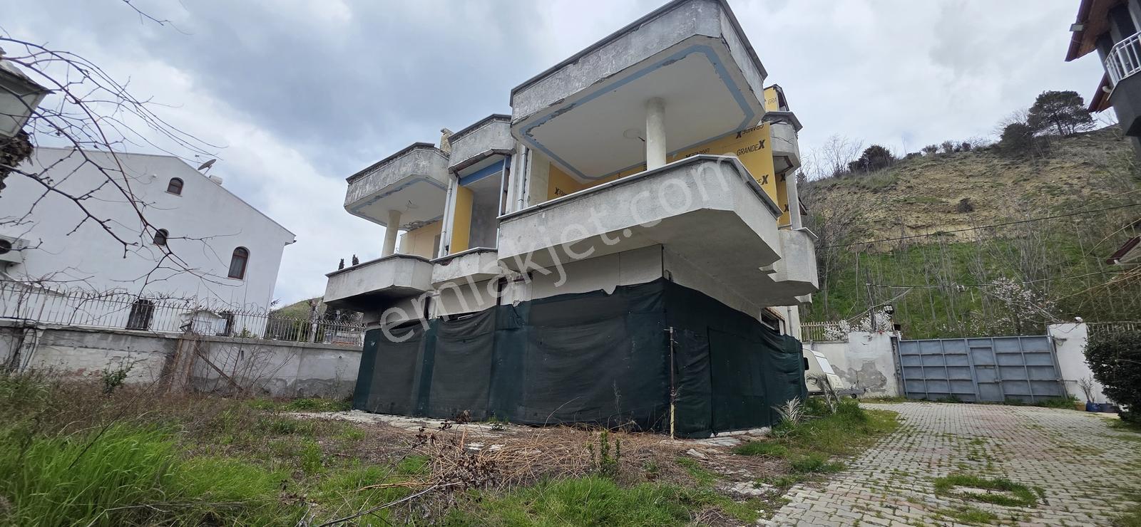 Beylikdüzü Gürpınar Arsa Fiyatına Na Tamam Villa 5+1 280m2