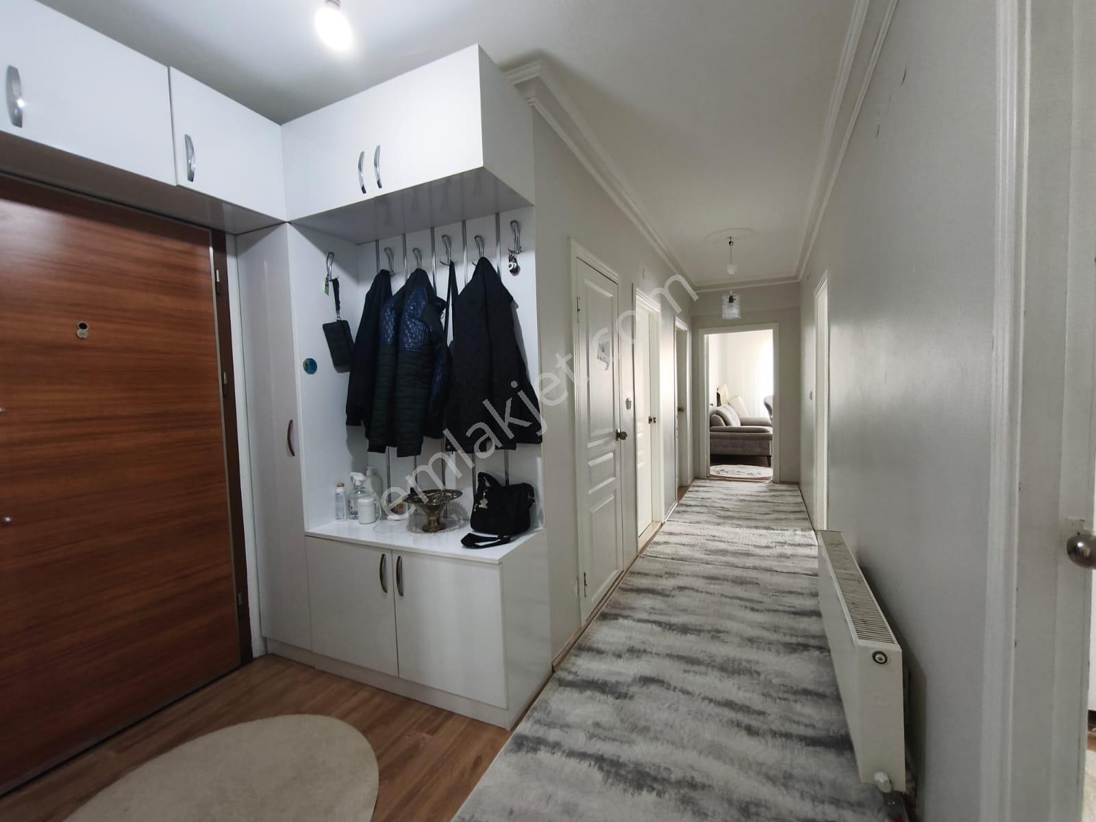 Bağlum / Hisar Mah. Cadde Üzeri Köşebaşı 2-banyo & Kilerli 3+1 - Görsel 35
