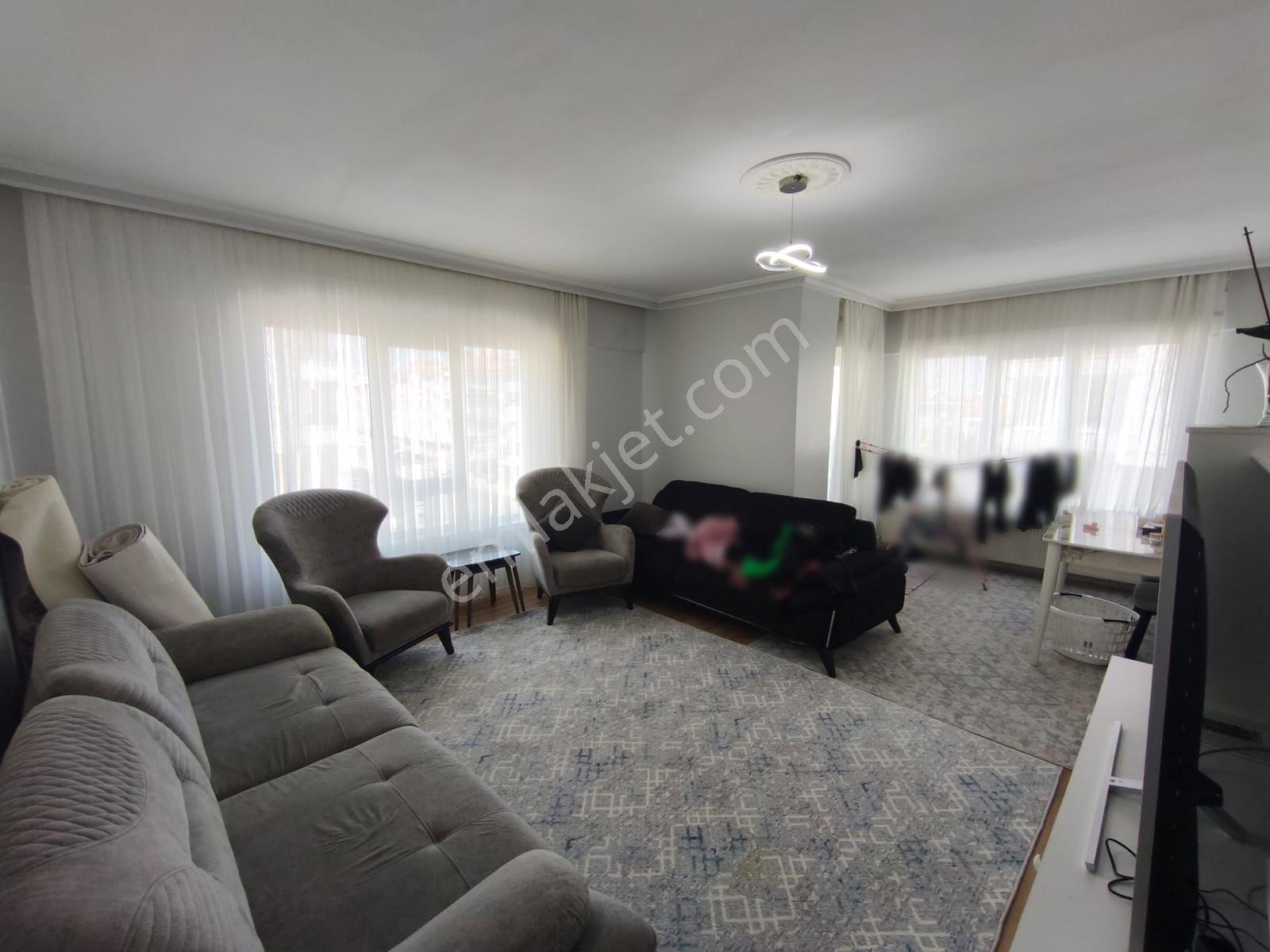 Bağlum / Hisar Mah. Cadde Üzeri Köşebaşı 2-banyo & Kilerli 3+1 - Görsel 17