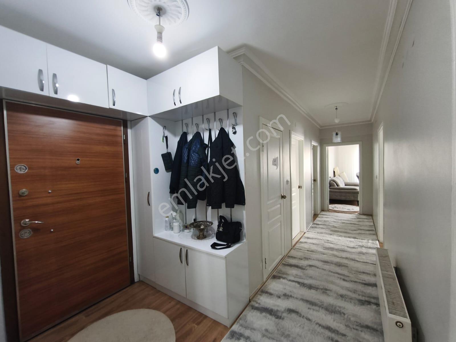 Bağlum / Hisar Mah. Cadde Üzeri Köşebaşı 2-banyo & Kilerli 3+1 - Görsel 14