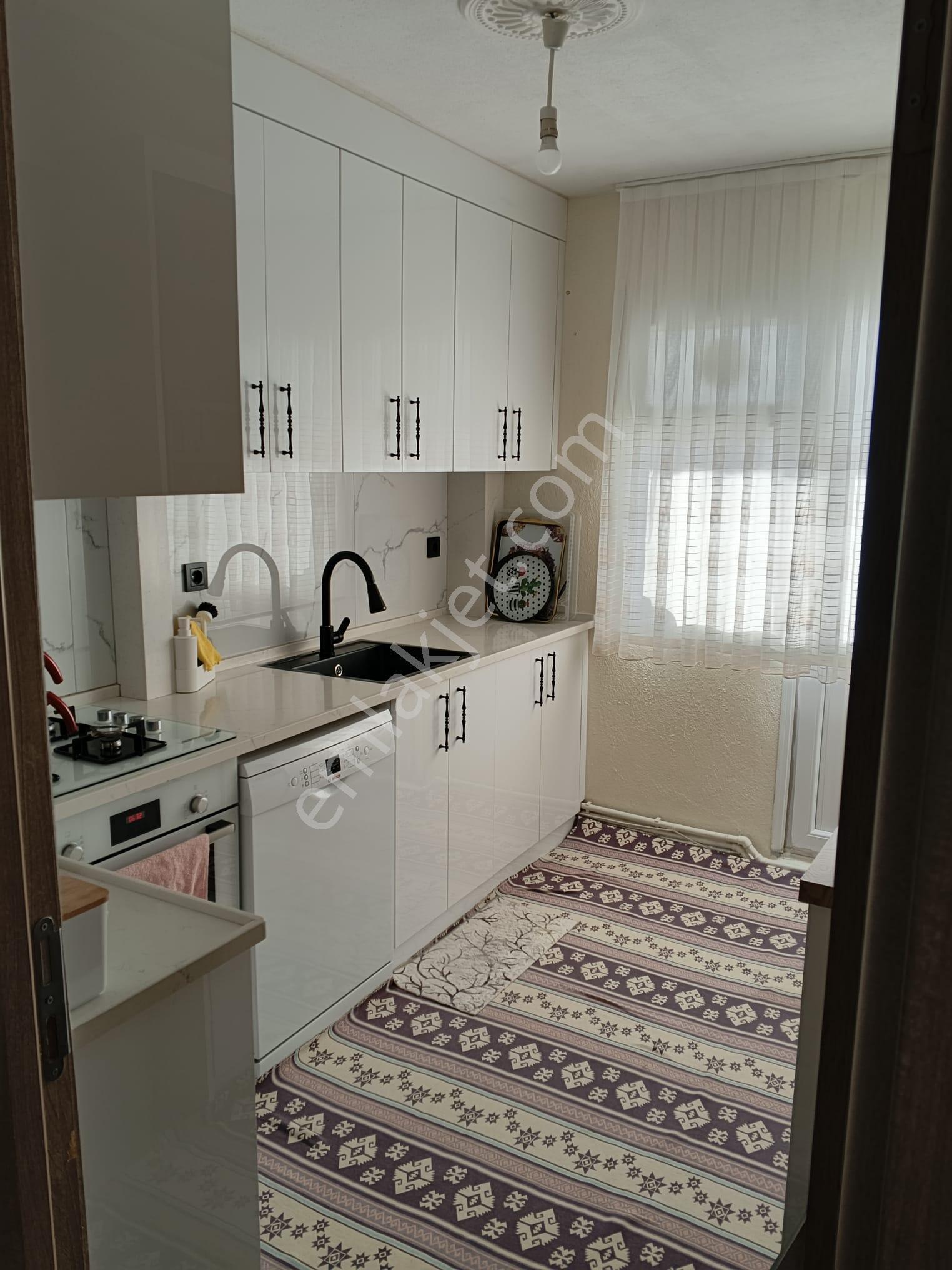 Buket Emlaktan Satılık 3+1 Daire Doğalgazlı Asansörlü - Görsel 22