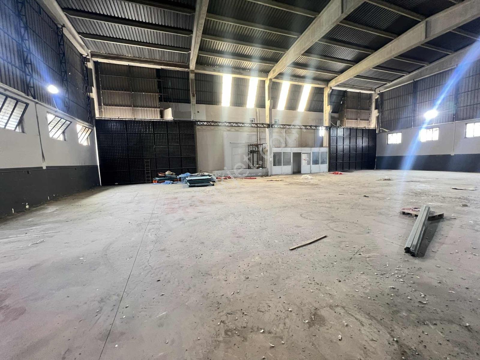 Zorlu'dan İncirlik Kavşagında E5 Üzeri 800+250 Depo İş Yeri - Görsel 12