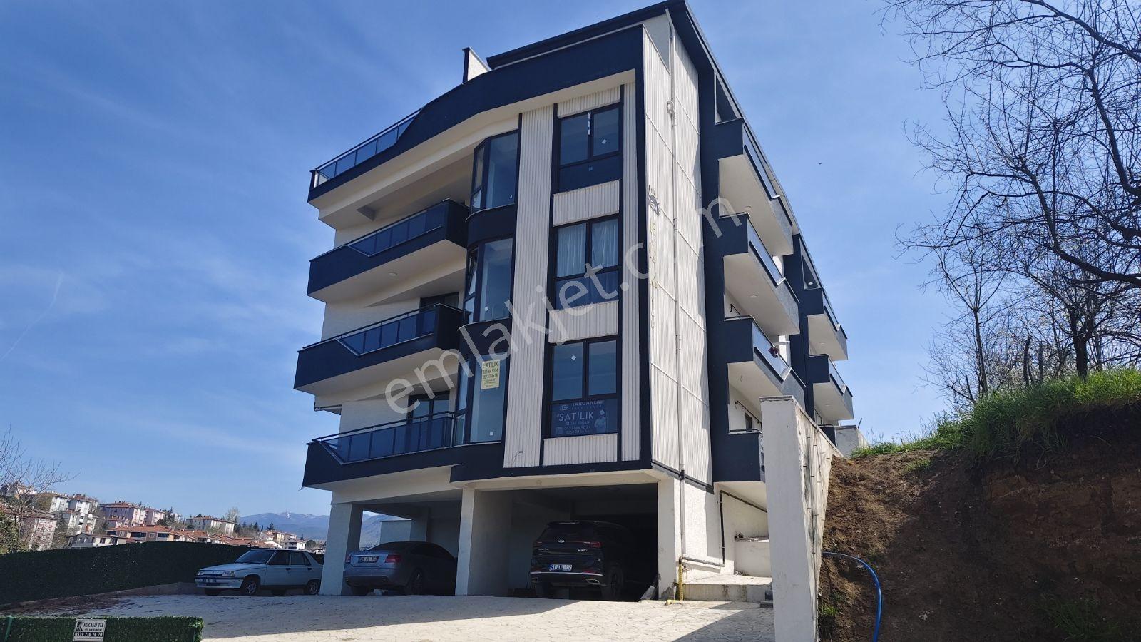 Tarcanlardan Satılık Döngel'de Asansörlü Deniz Manzaralı Dubleks