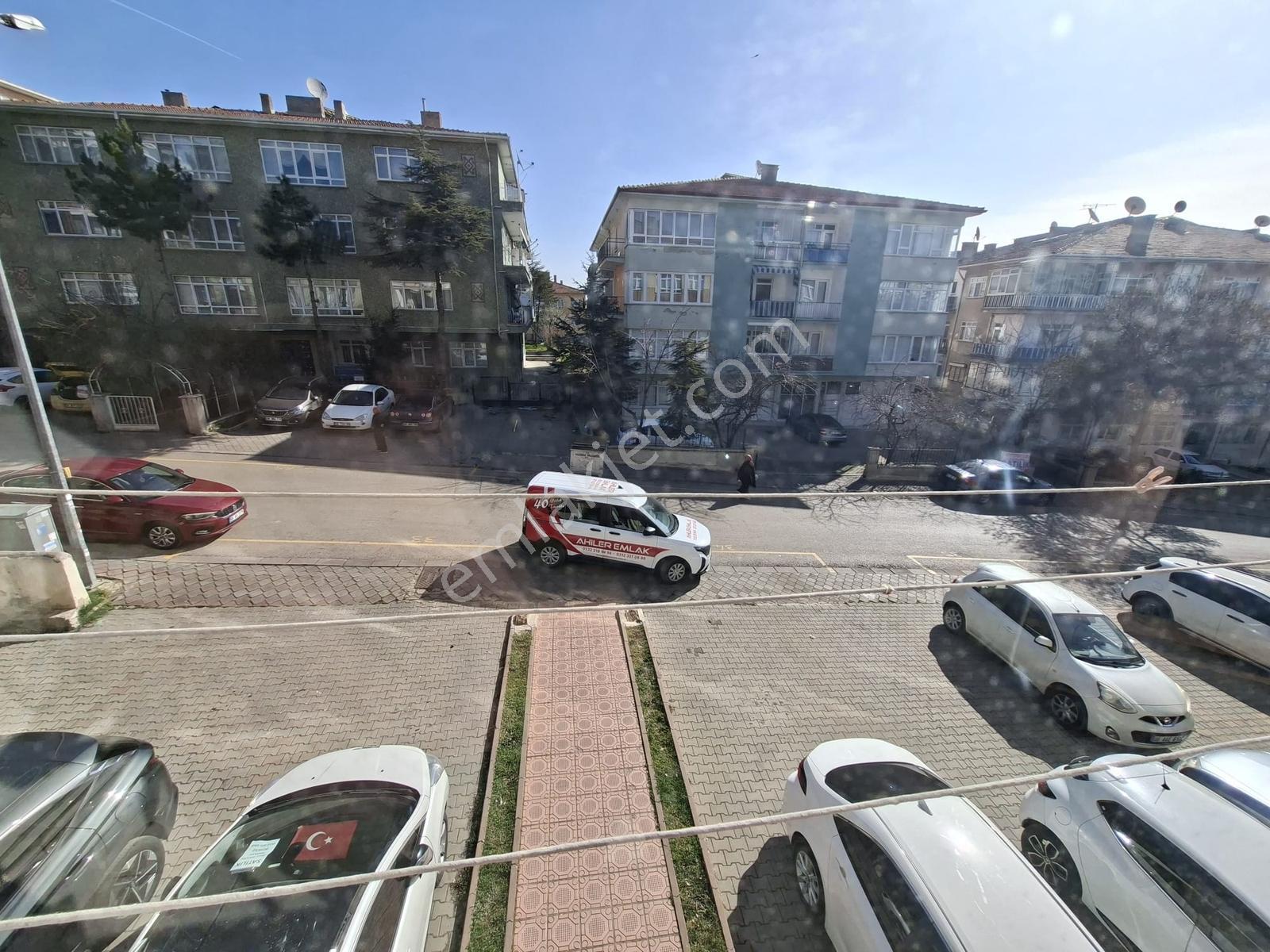 Merkezi Konumda 1.katta 3 Oda 1 Salon Kiralık Daire ... - Görsel 2