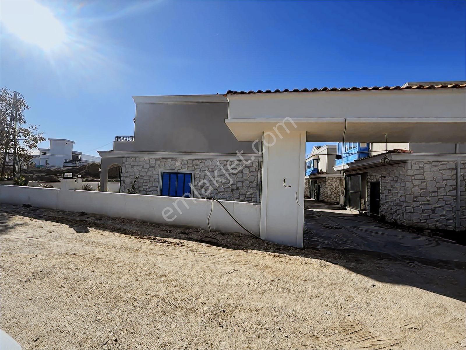 Avmye Denize Yürüme Mesafesinde Sıfır Villa - Görsel 14
