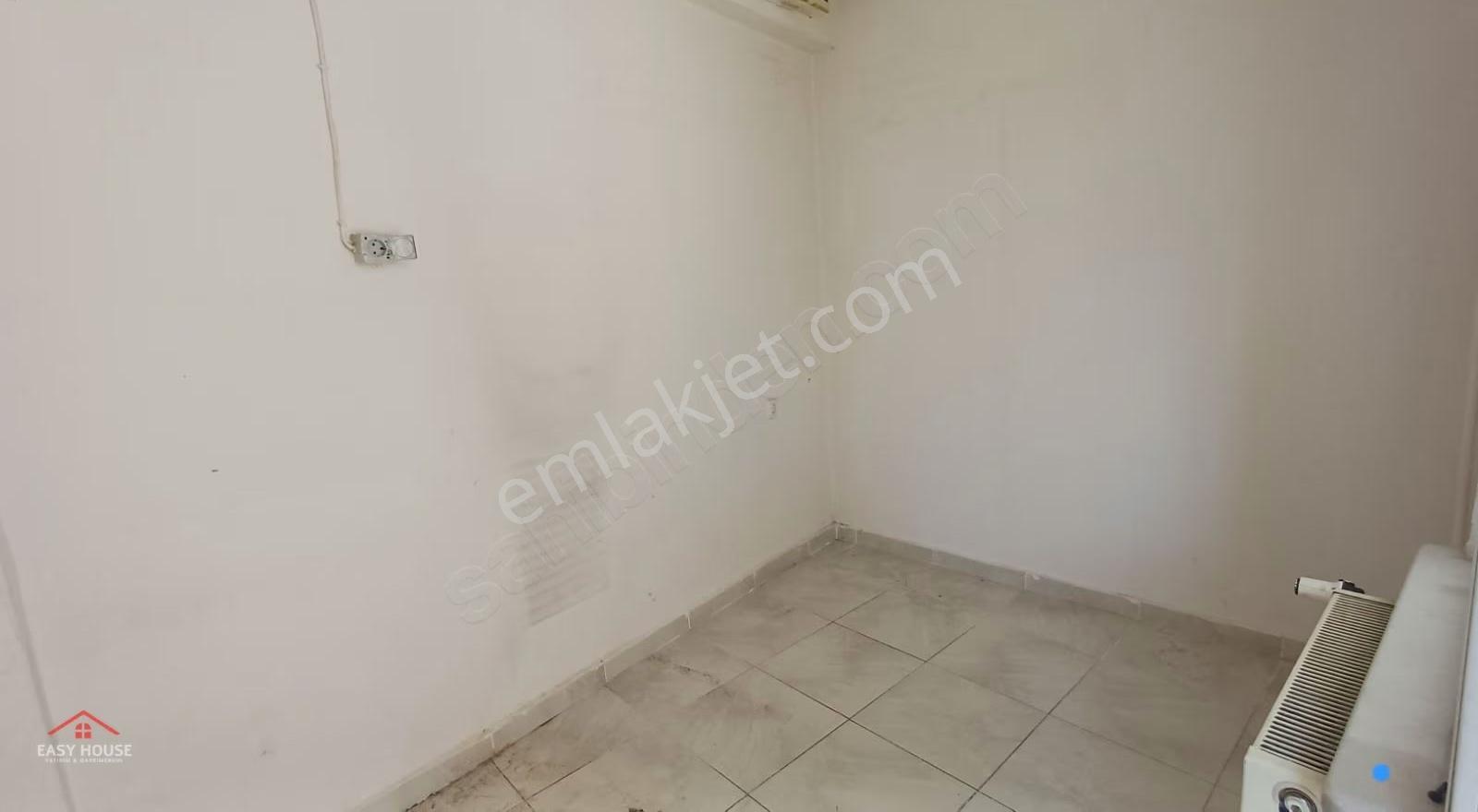 Heykele 1 Dk! Ulu Cami Tuz Pazarında Kiralık Ofis 10.000 Tl - Görsel 6