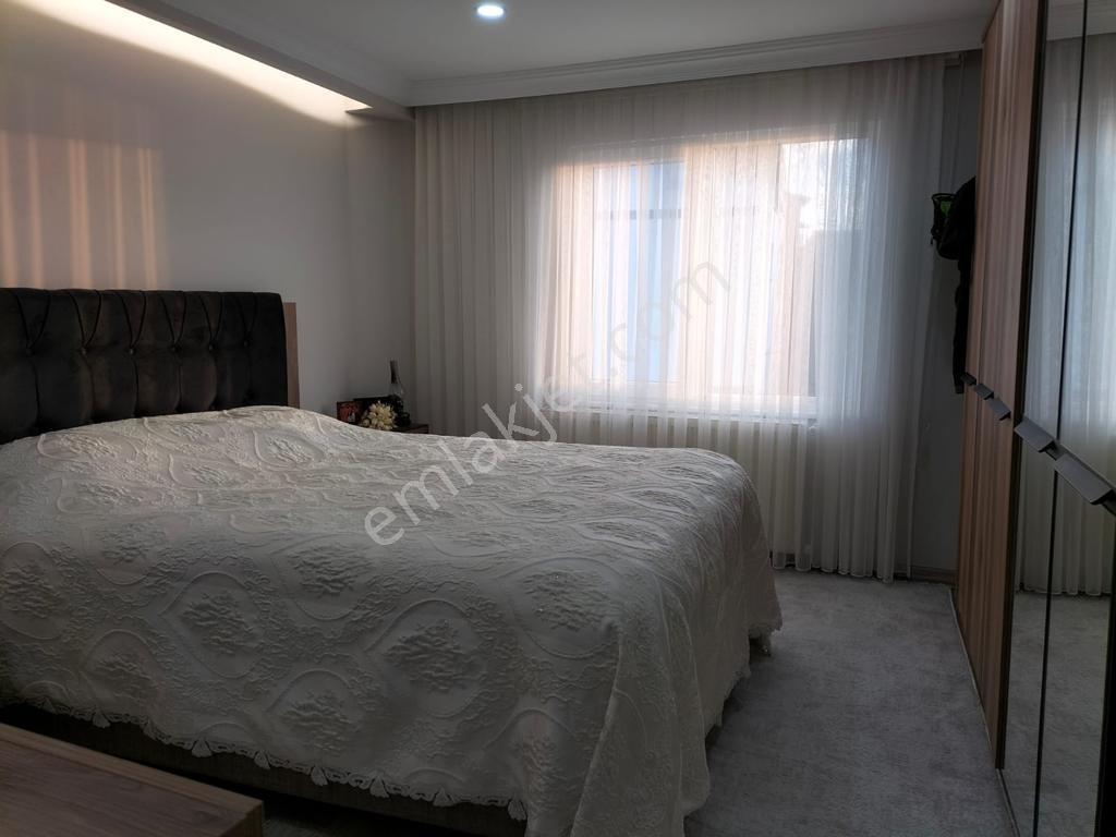 Vavien Emlak'tan Asansörlü, Doğalgazlı Merkezde Kiralık Daire - Görsel 12