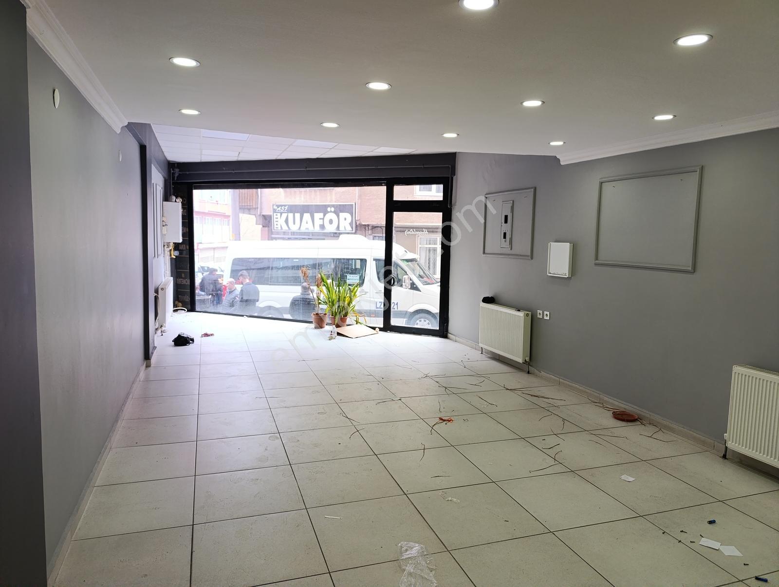 Heykel Meyd. Arçelik Aralığında 140 M2 Kiralık Dükkan - Görsel 2