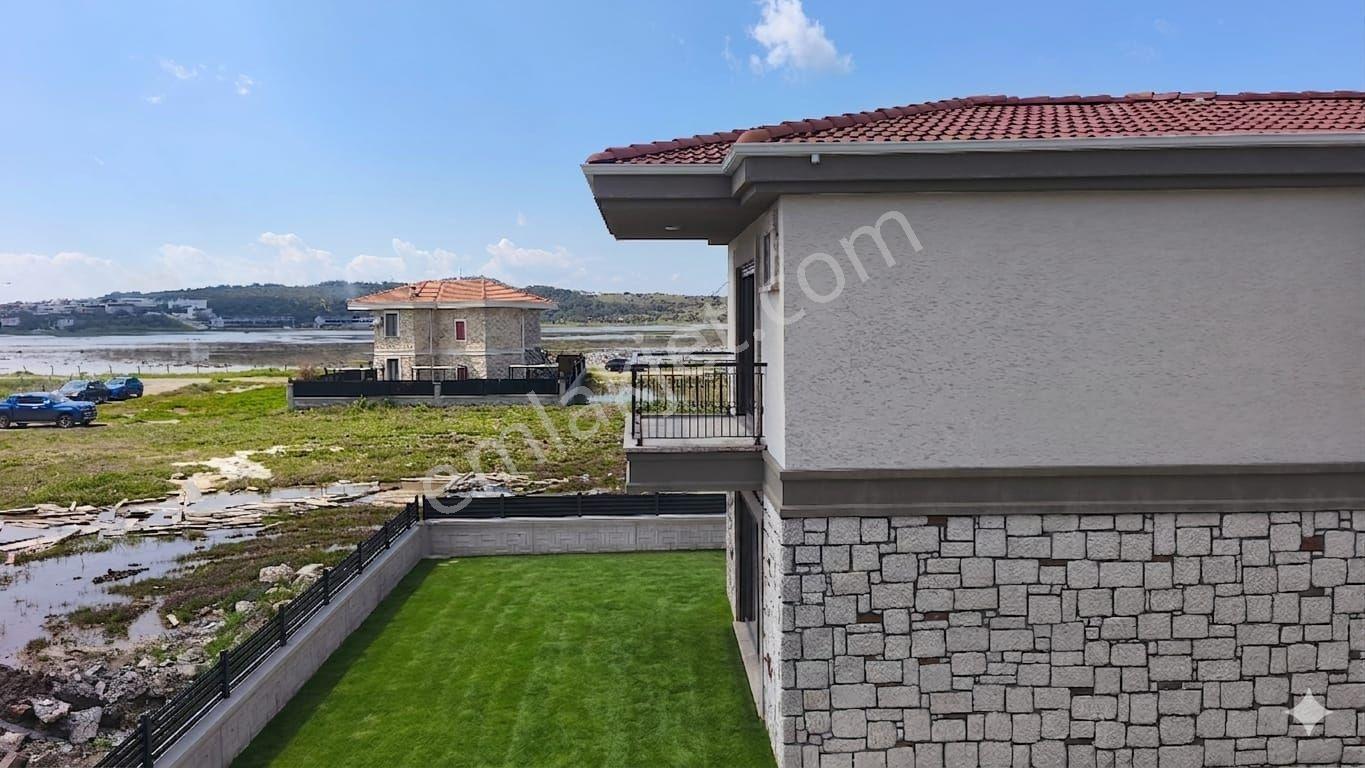 Ayvalık Küçükköyde Havuzlu Sitede 2+1 Villa Kısa Süreliğine Acil - Görsel 21