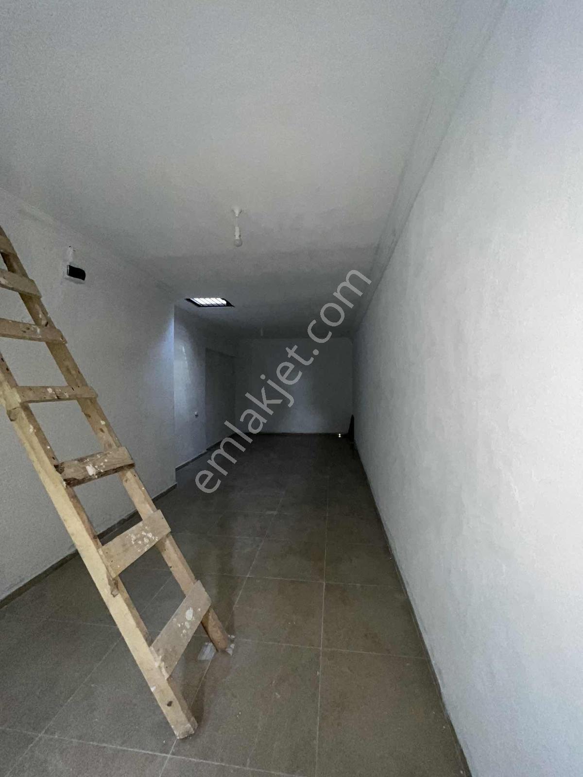 Güvercintepe Gül Sokakta Kiralık Geniş Ve Kullanışlı Depo.220m2 - Görsel 6