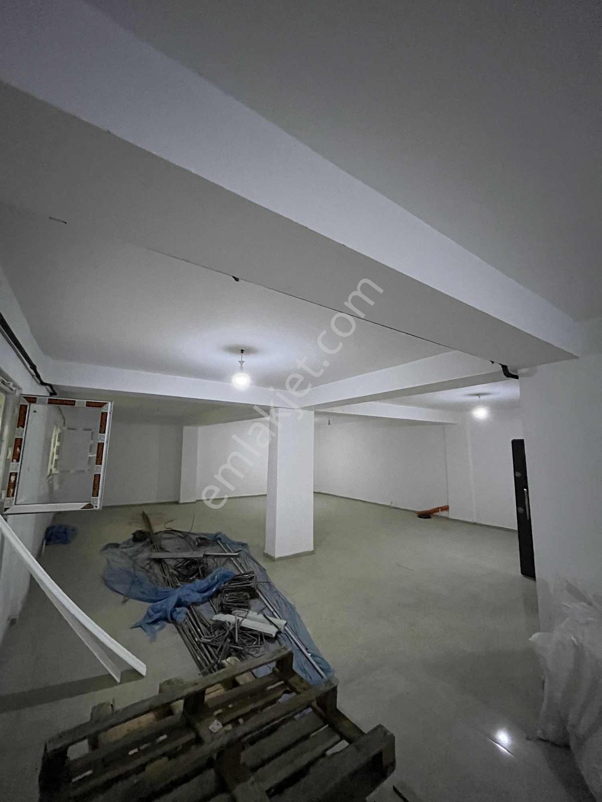 Güvercintepe Gül Sokakta Kiralık Geniş Ve Kullanışlı Depo.220m2 - Görsel 17