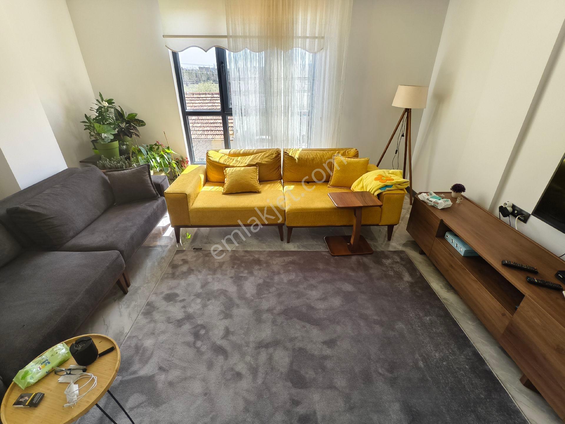 Pera'dan Sazova Kavaklar Sk 290 M2 5+1 Kiralık Triblex Villa - Görsel 17