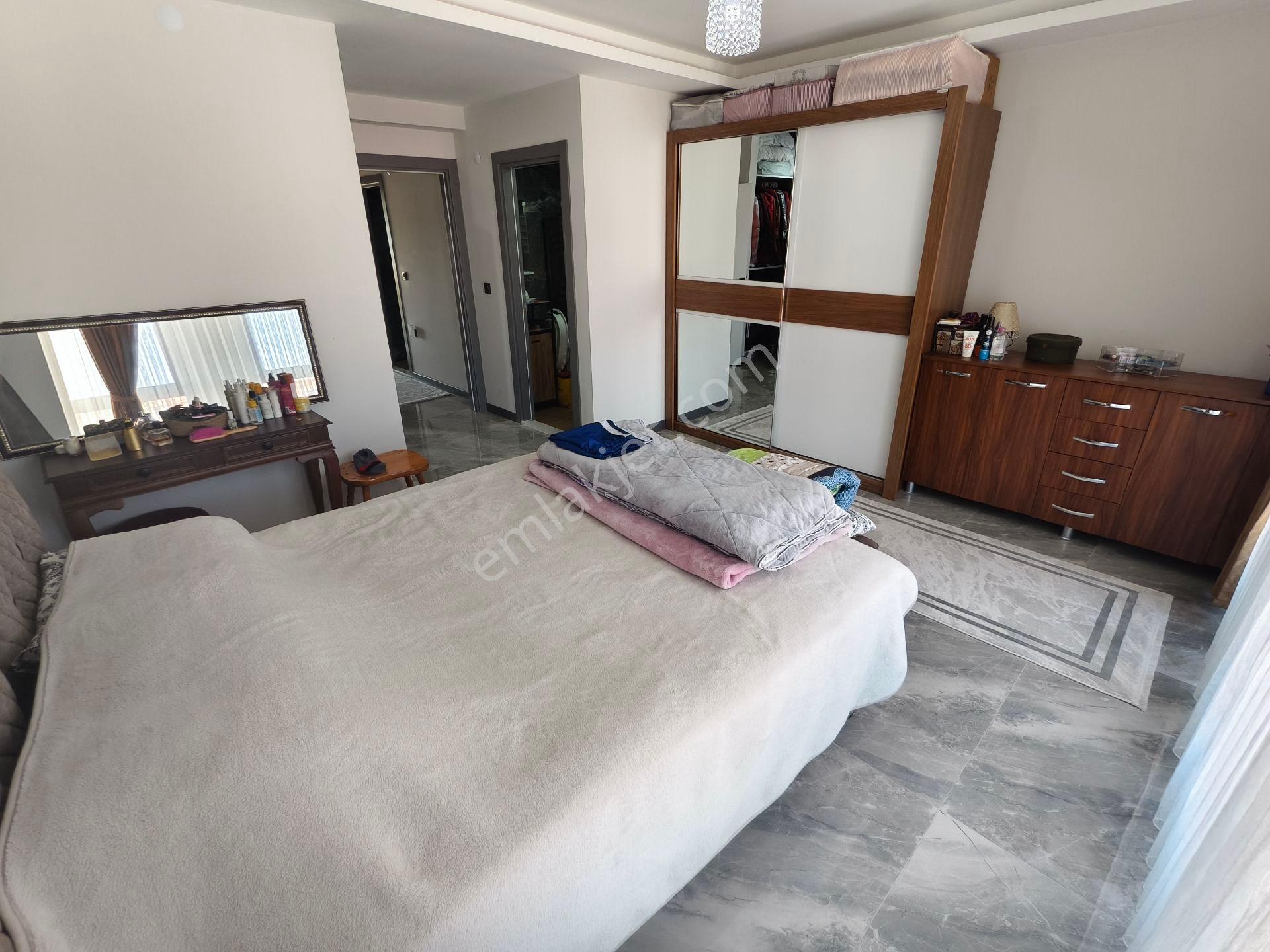 Pera'dan Sazova Kavaklar Sk 290 M2 5+1 Kiralık Triblex Villa - Görsel 25
