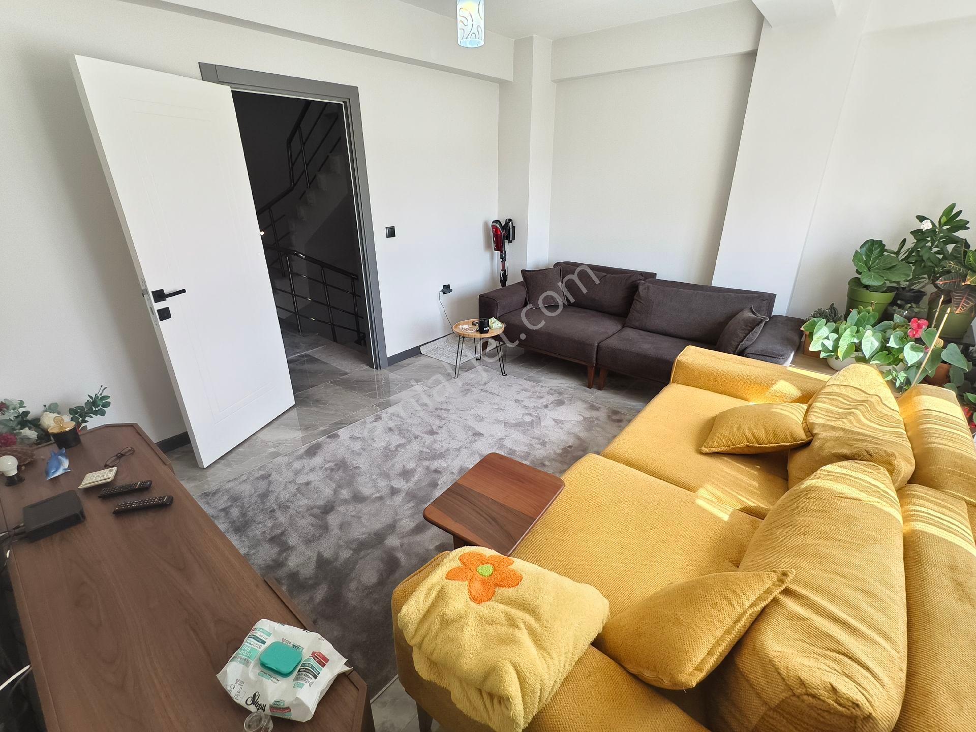 Pera'dan Sazova Kavaklar Sk 290 M2 5+1 Kiralık Triblex Villa - Görsel 19