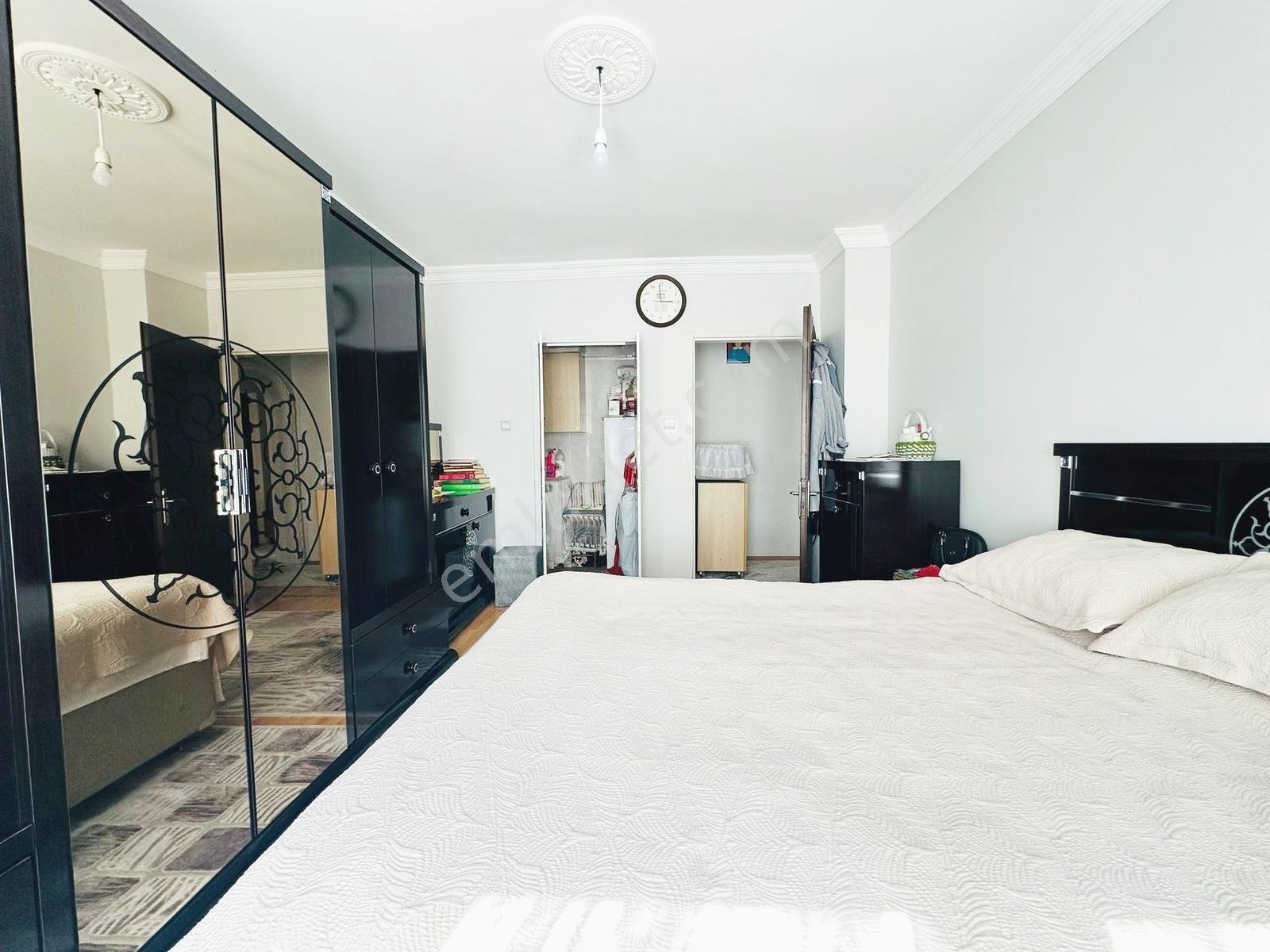 Barut Emlak_ Kat Konumunda Yüksek Giriş 3+1 Masrafsız İskanlı - Görsel 22