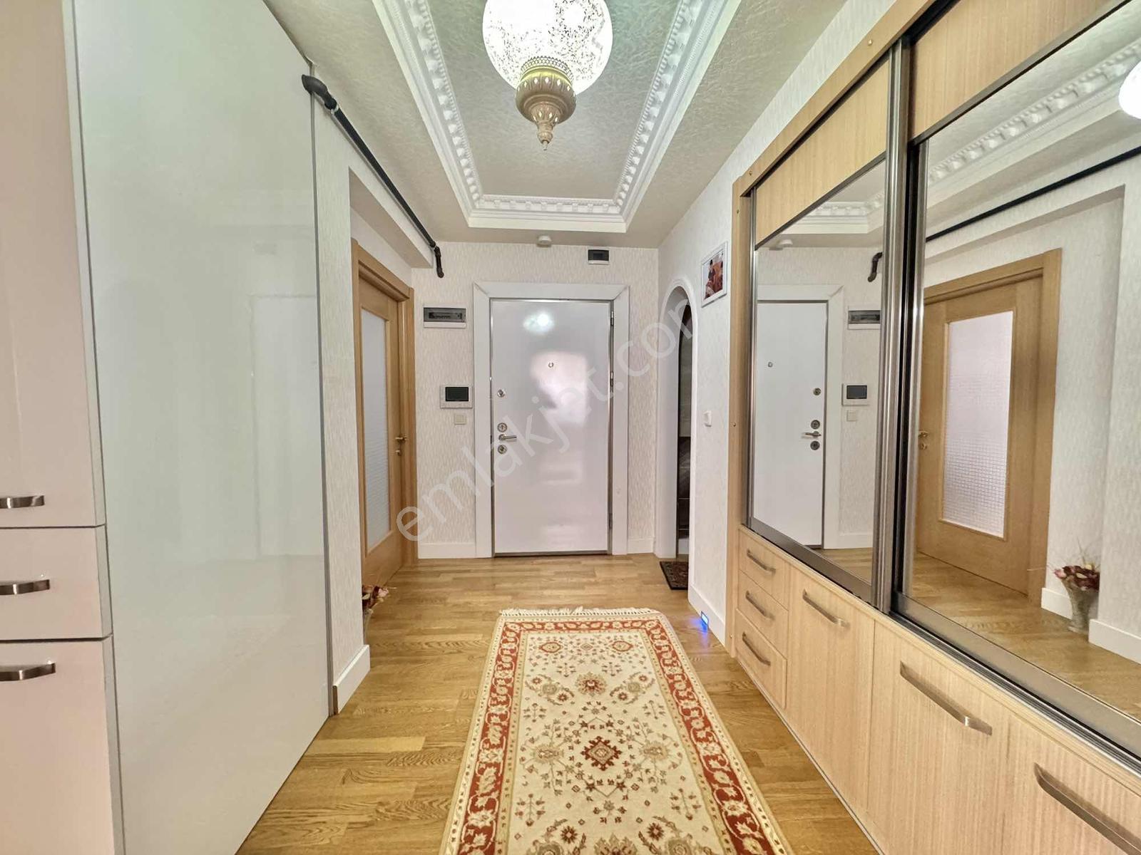 Esenkent Sitesi 9.kat 3+1 Full Yapılı 135m2 Park Manzaralı Daire - Görsel 11